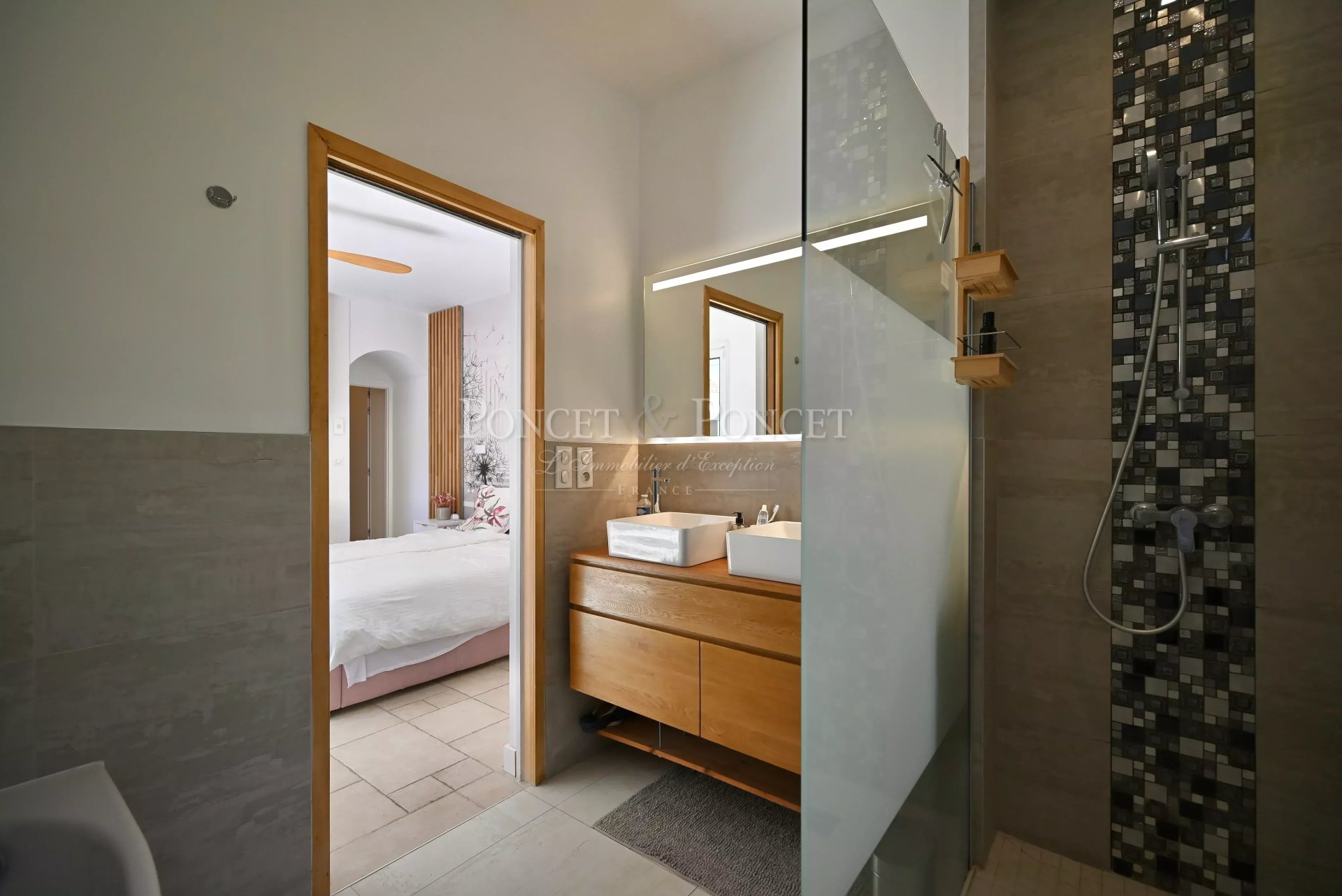 4 Bedroom Villa/Townhouse's Image 15