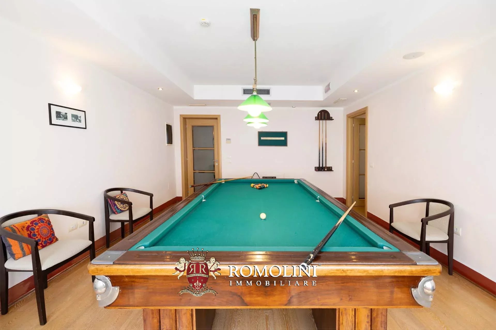 44 Bedroom Villa/Townhouse's Image 39