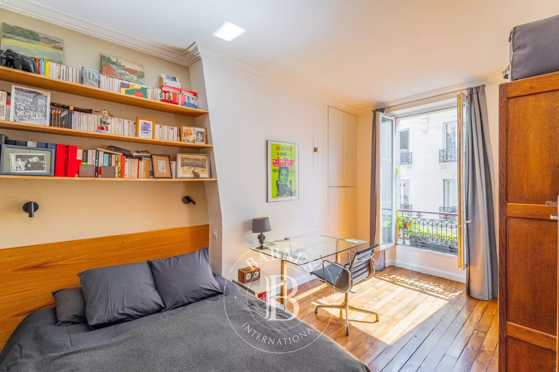 Daire Paris 3ème - picture 8