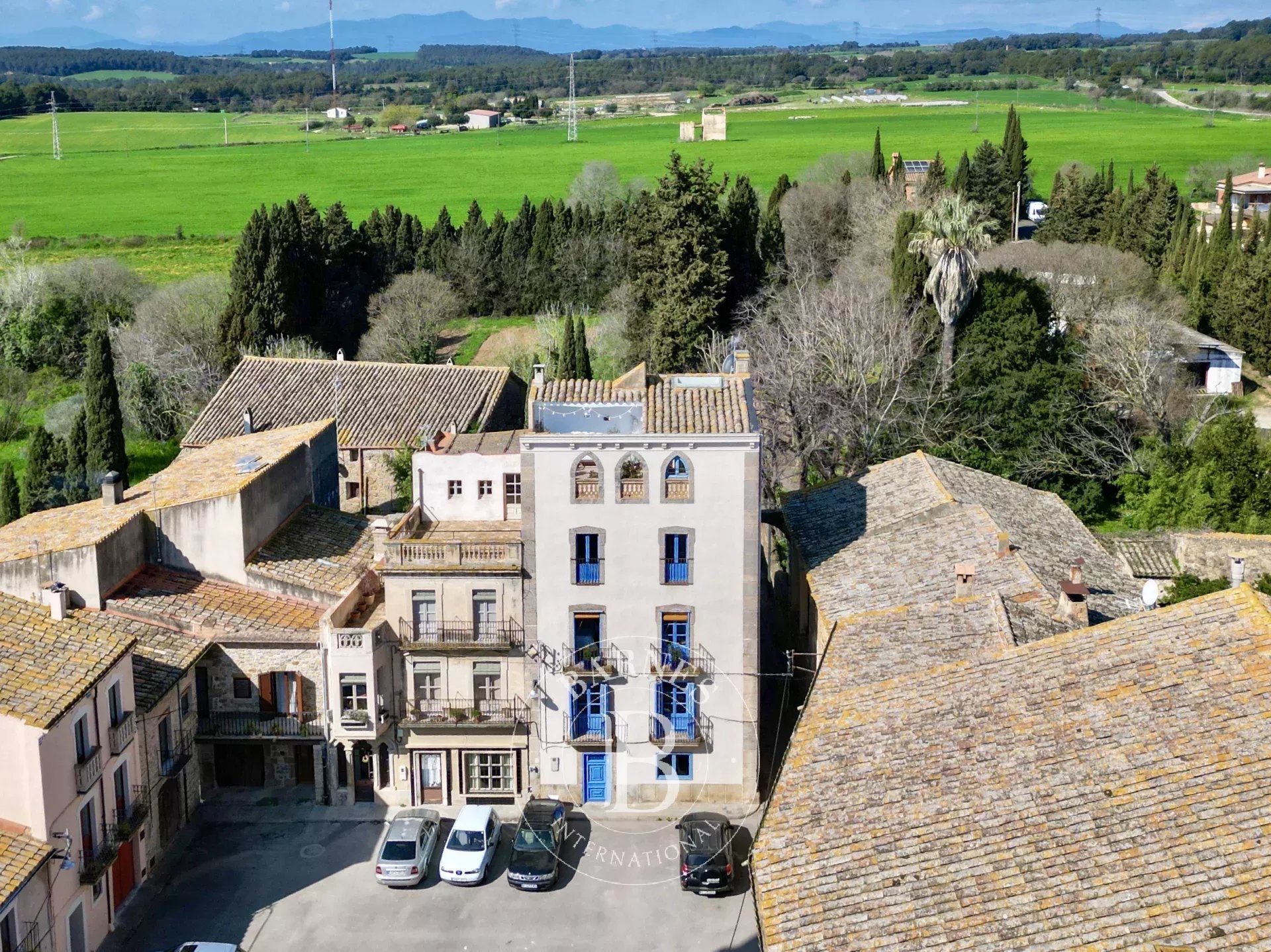 Exceptional Village House with Tourist License and Panoramic Views in Alt Empordà , Costa Brava - picture 7