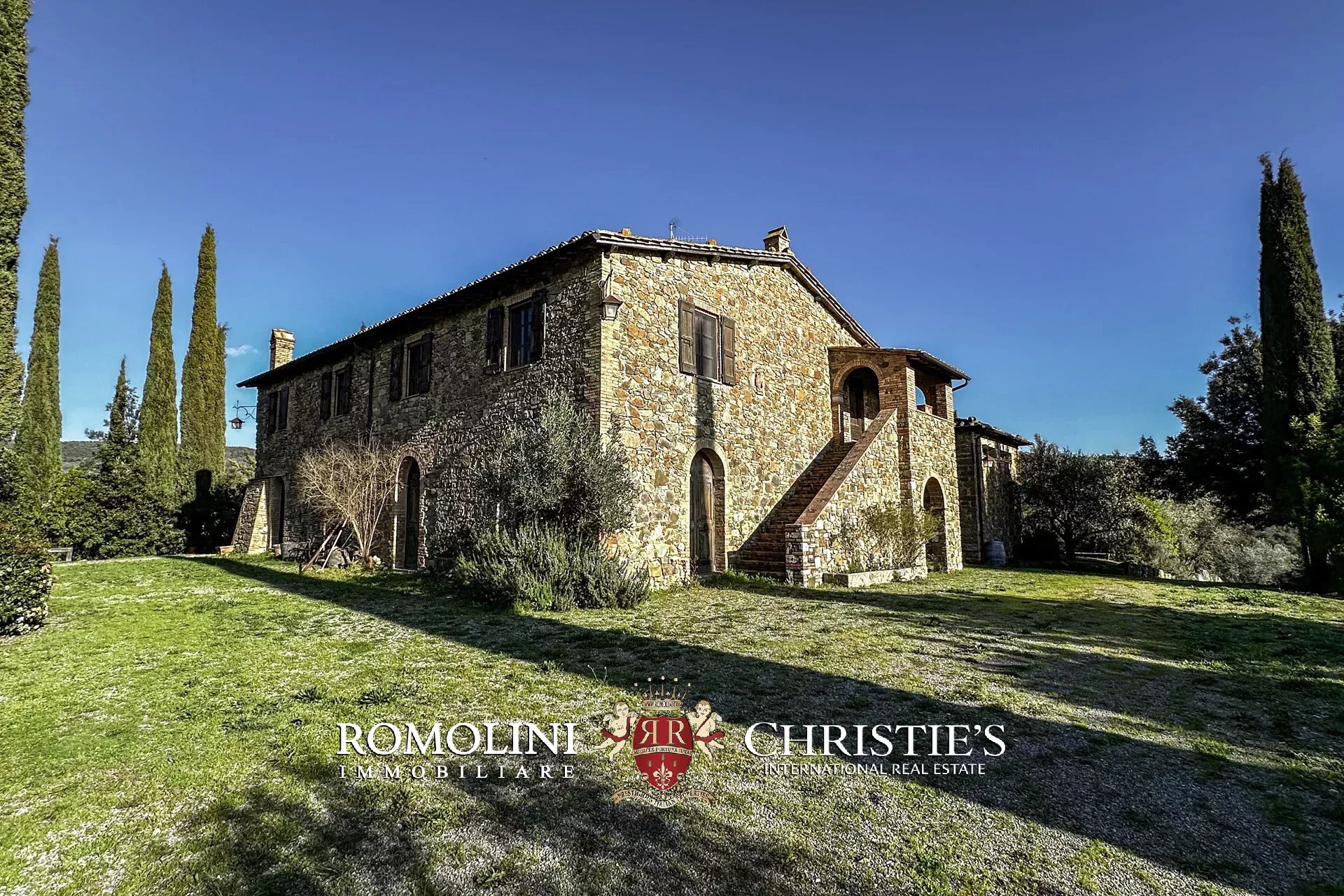 8 Bedroom Vineyard's Image 8