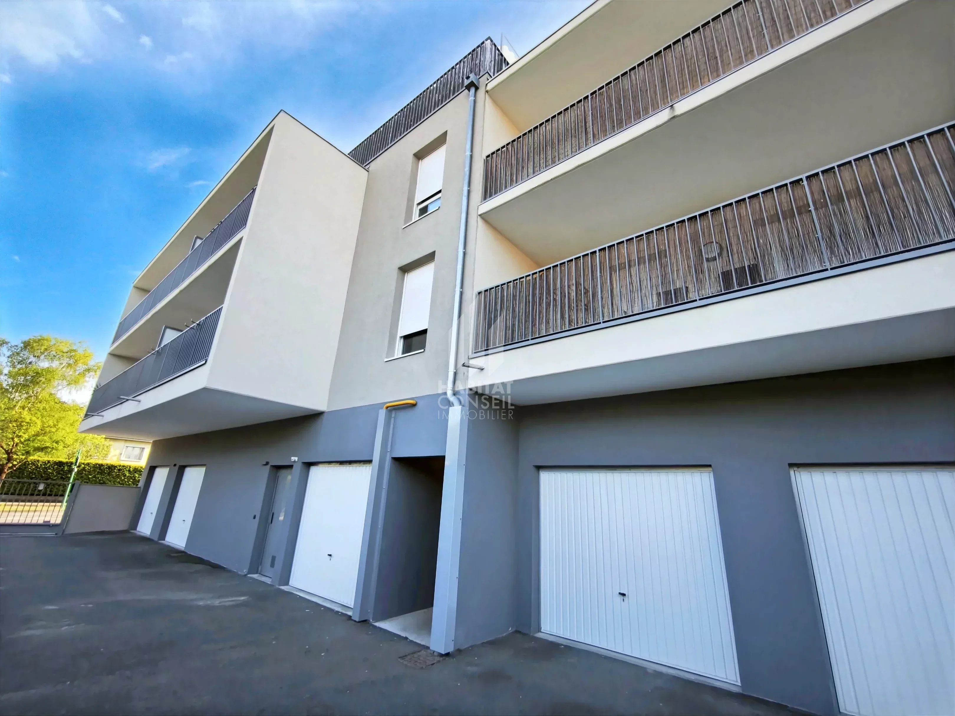 Agence immobilière de 
