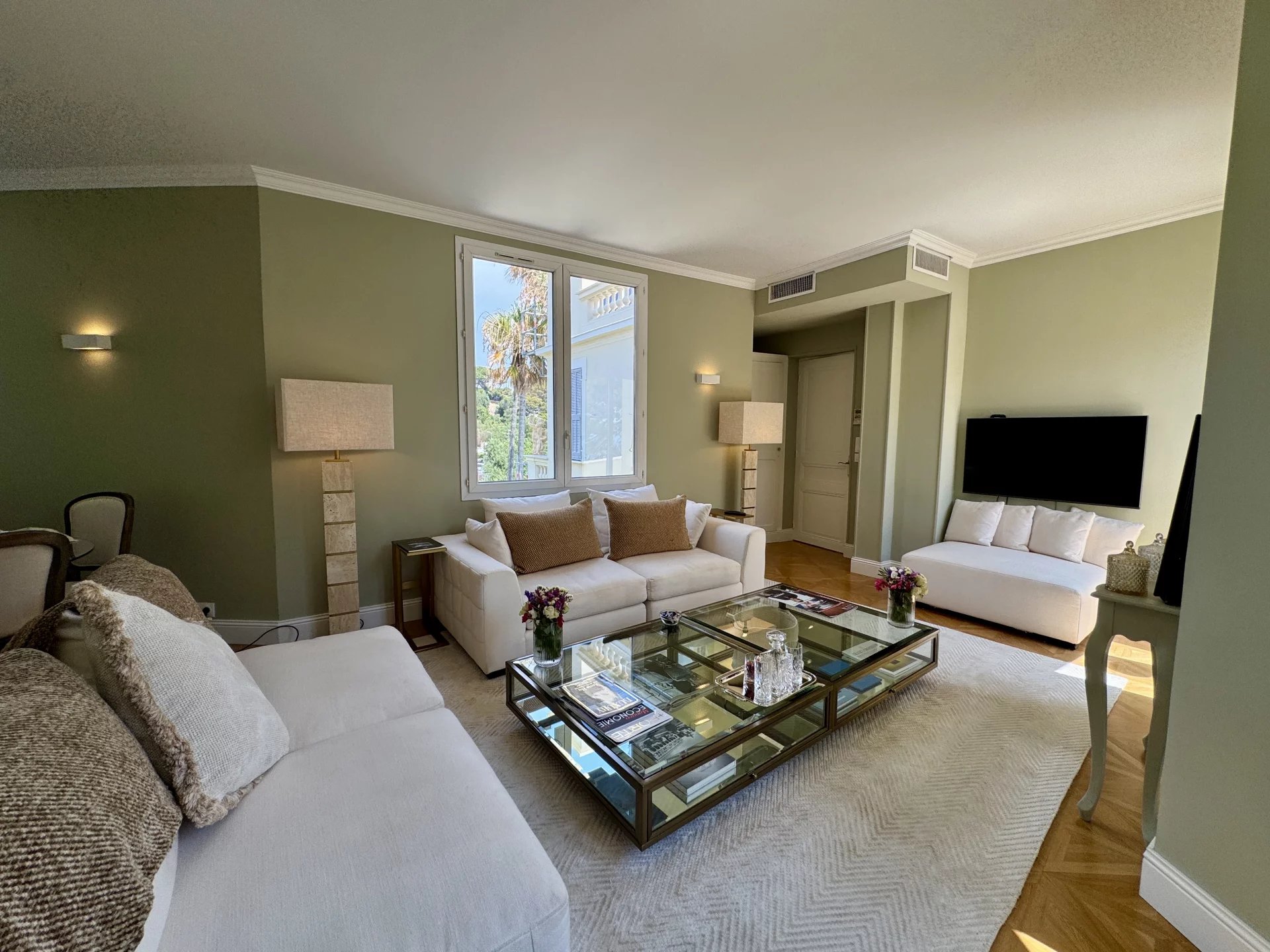 CAP D’AIL : Au bord de l'eau - Magnifique Penthouse - 2 chambres - Toit terrasse