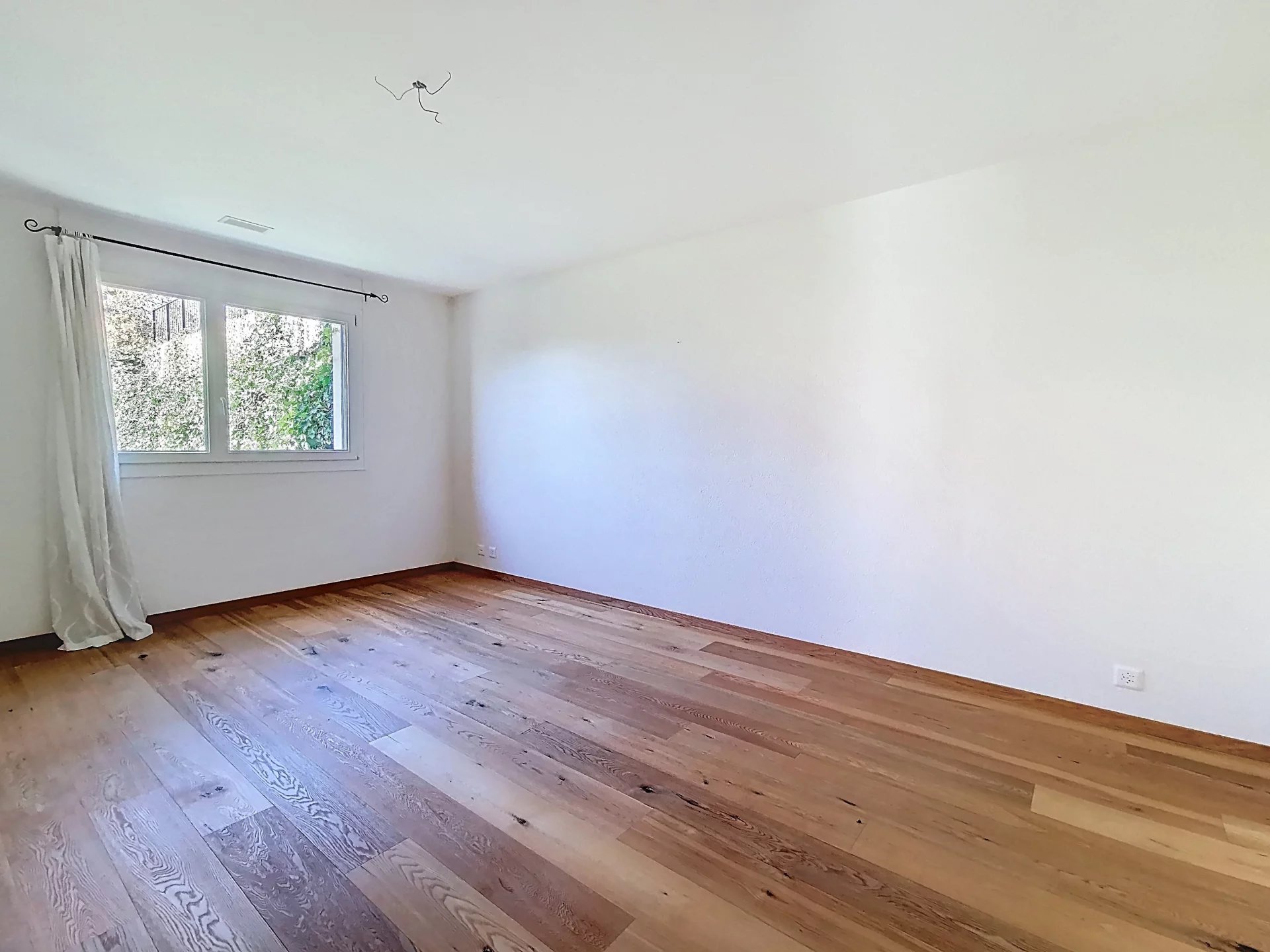 Superbe 3.5 pièces avec jardin, terrasse et échappée sur le lac