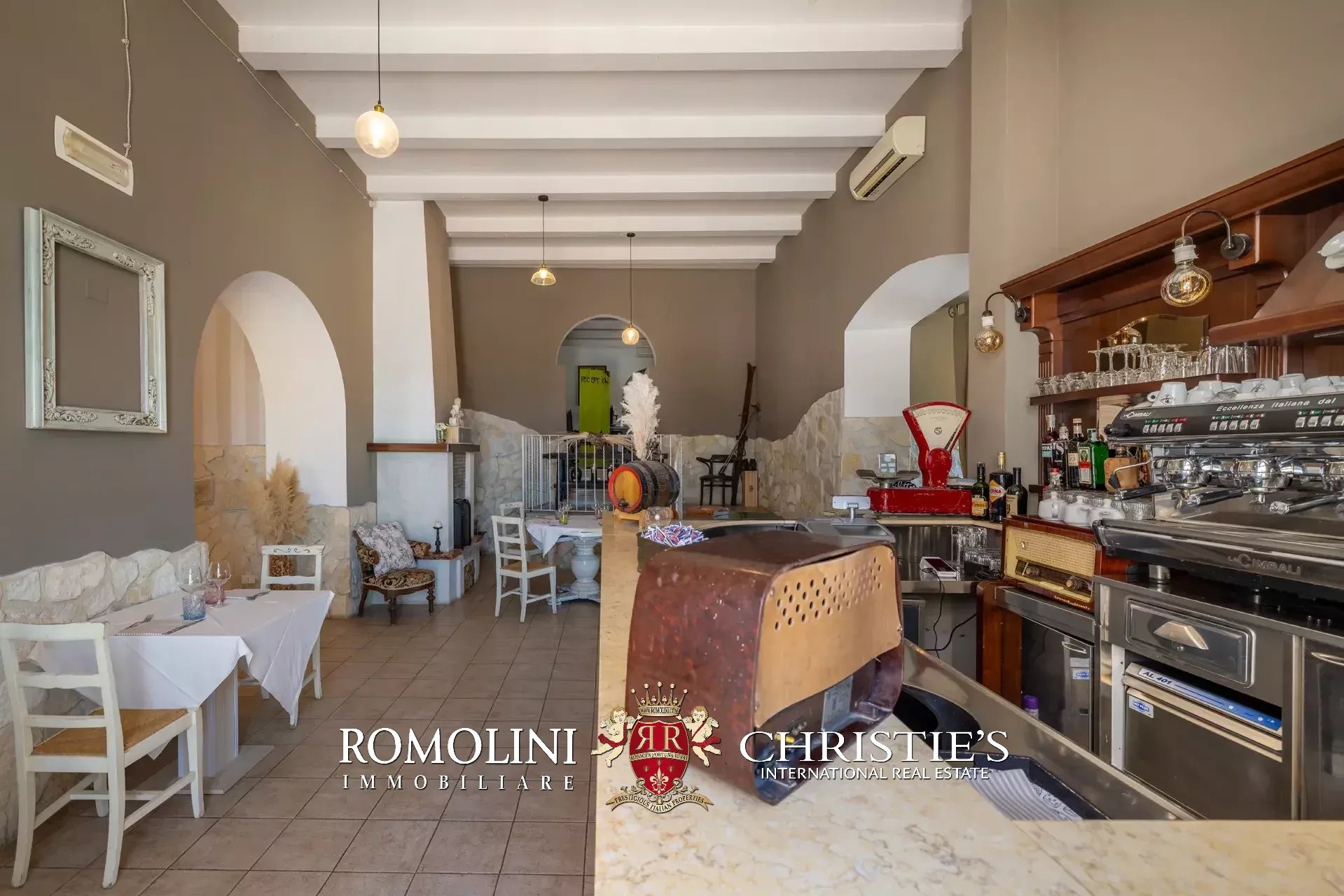 35 Bedroom Villa/Townhouse's Image 46