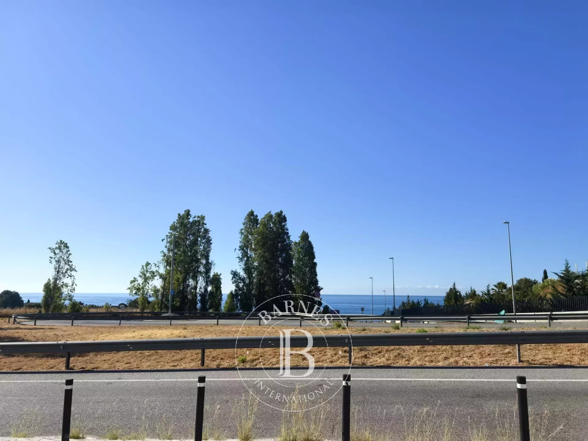 Ev Montgat - picture 25