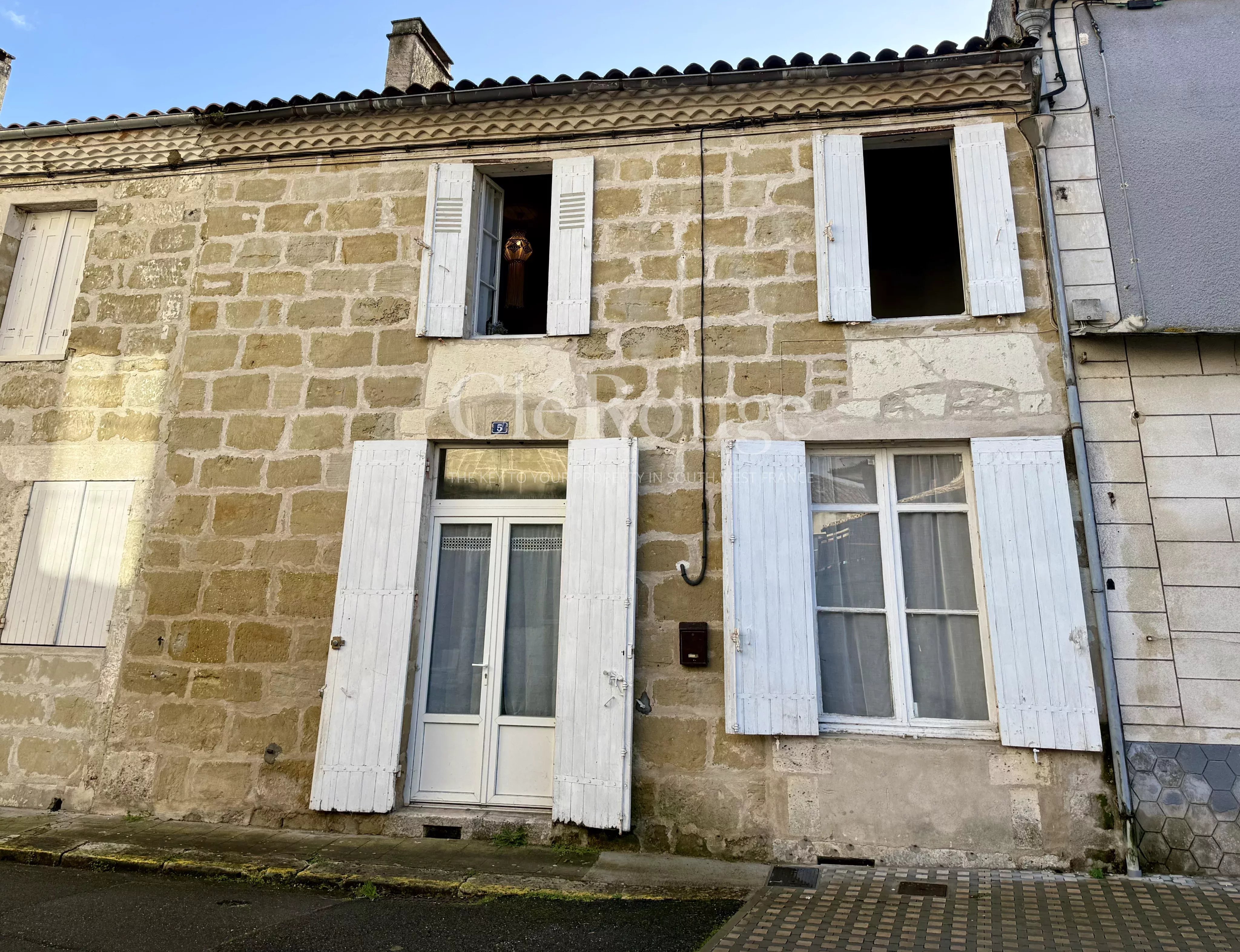 House in Duras - view 1
