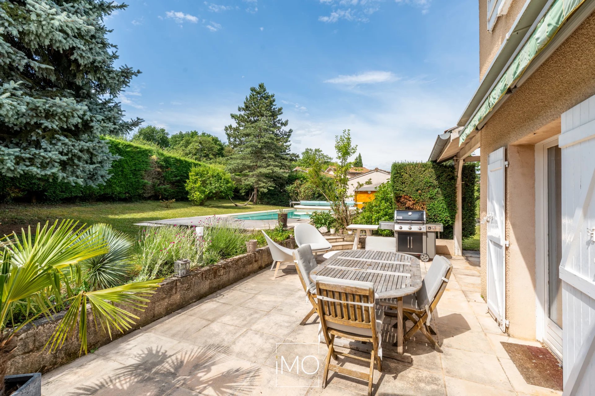 Maison familiale de 130 m² avec piscine sur parcelle de 1 028 m²