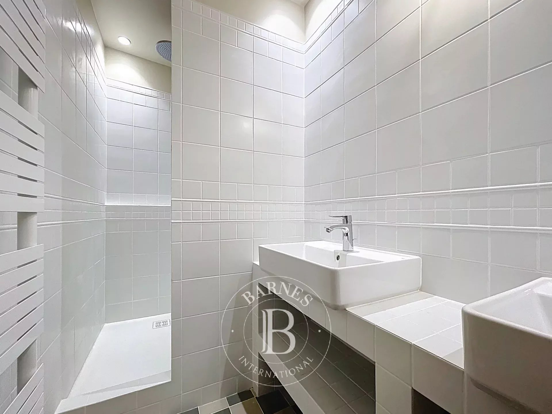 Daire Paris 18ème - picture 12