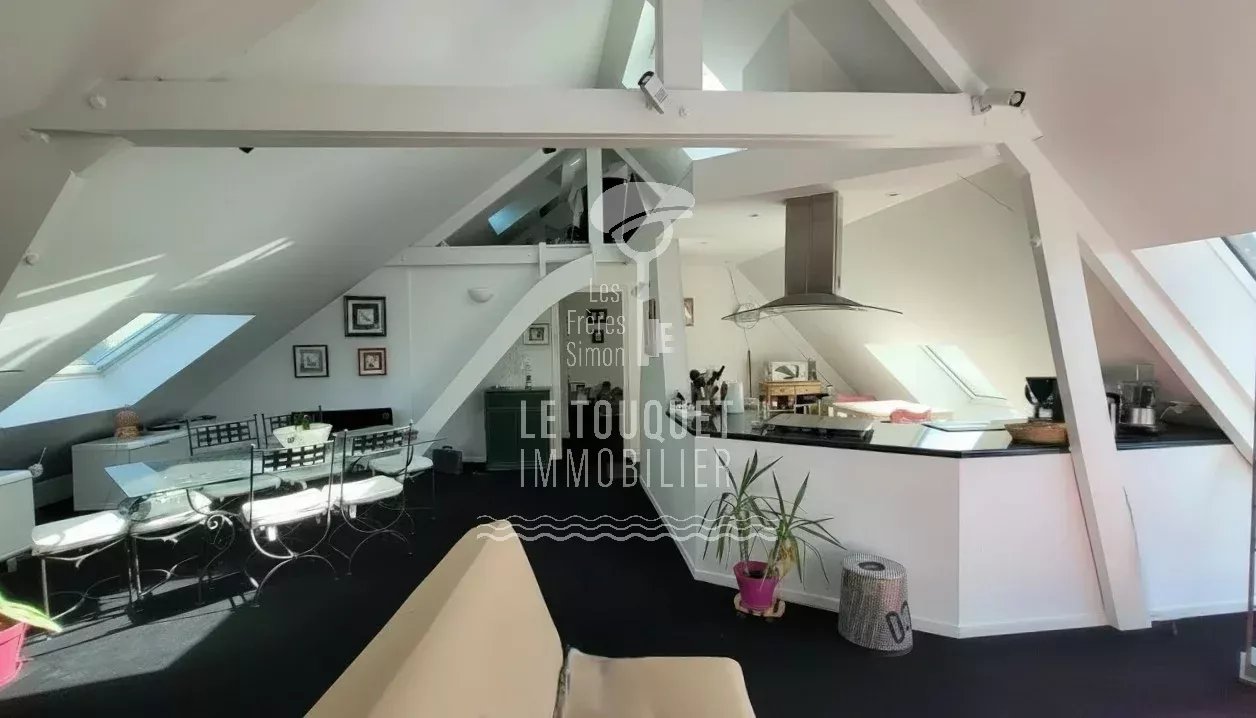 Unique Apartment with Garage