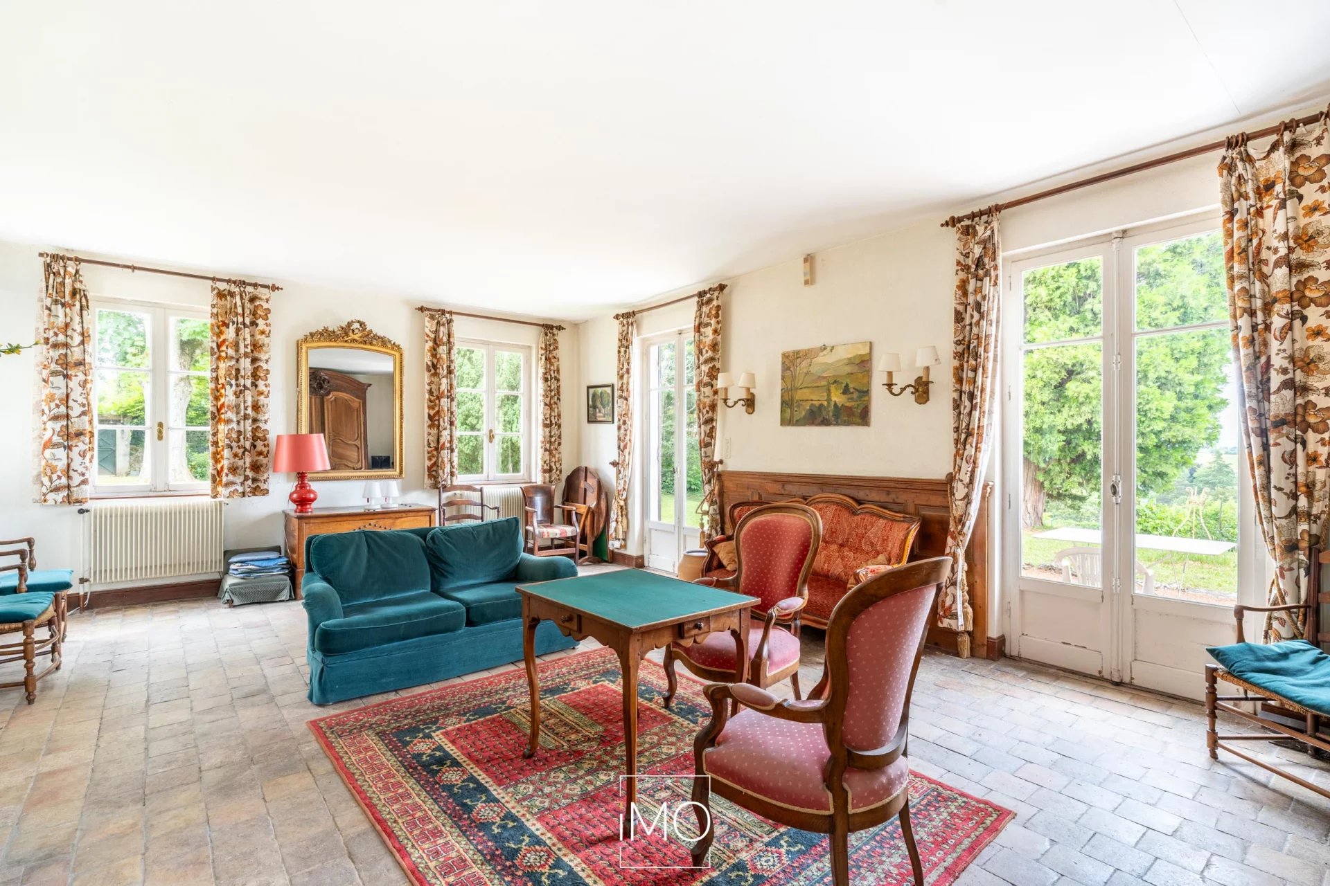 Propriété familiale de 226 m2 avec piscine et terrain de 5000 m²
