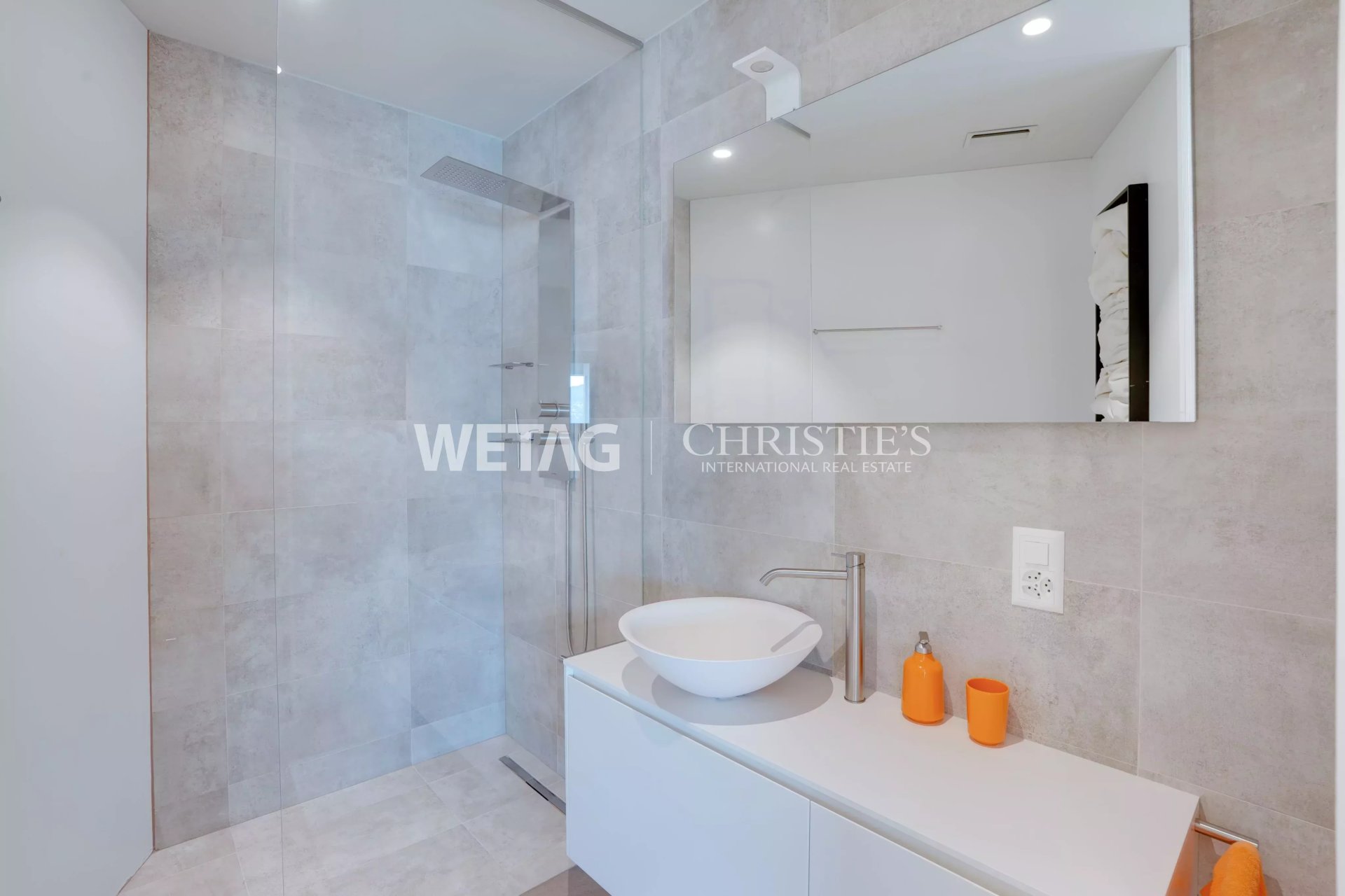2 Bedroom Apartment/Flat's Image 7