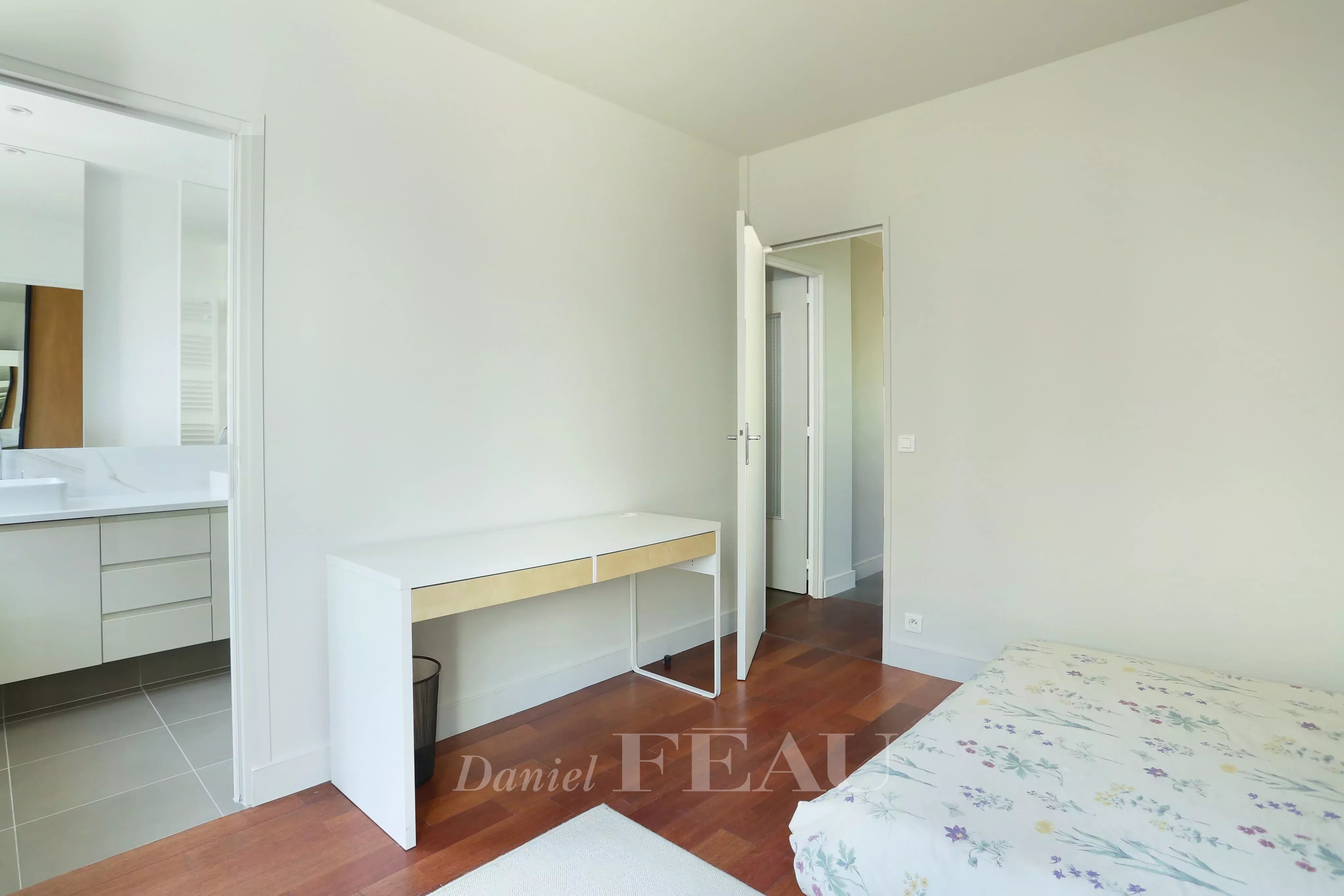 Rental Apartment Paris 4th