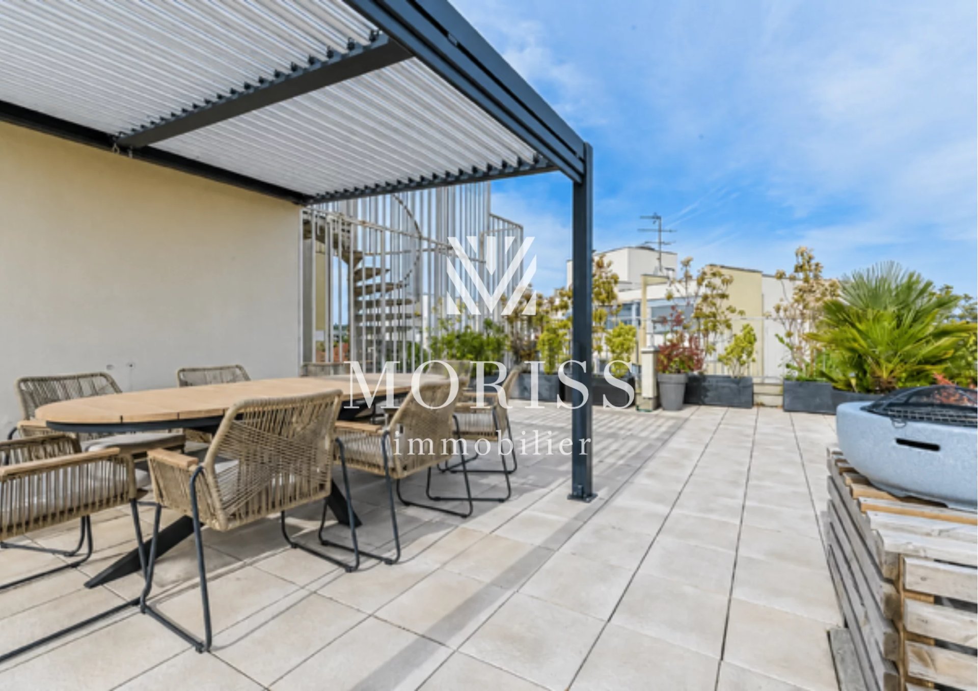 Le Perreux-sur-Marne - Appartement de 6 pièces de 155m² - Image Array
