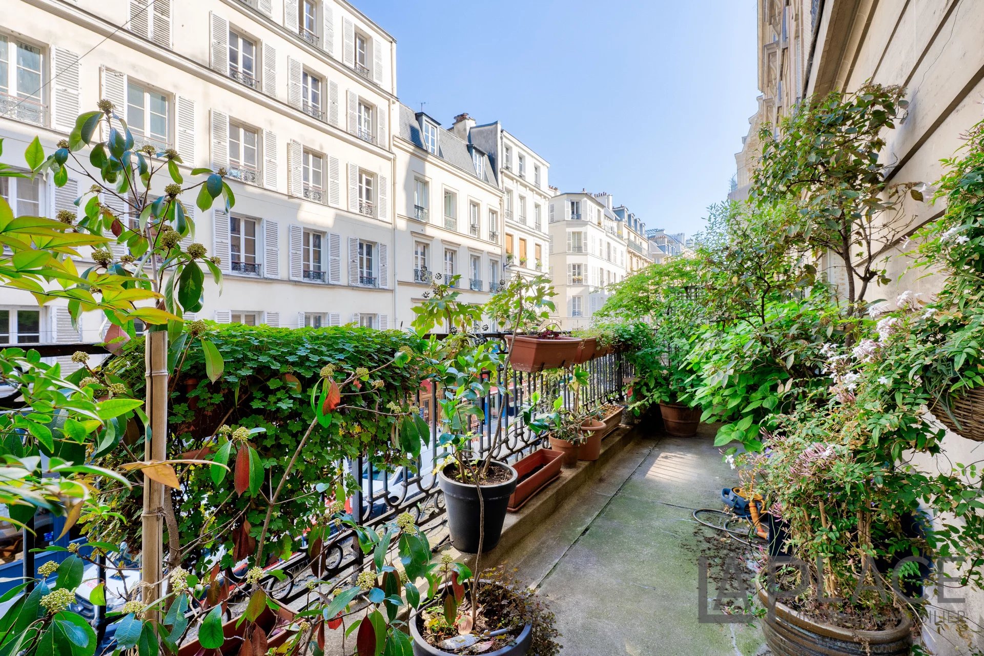 Élégant appartement familial avec terrasse et beaux volumes