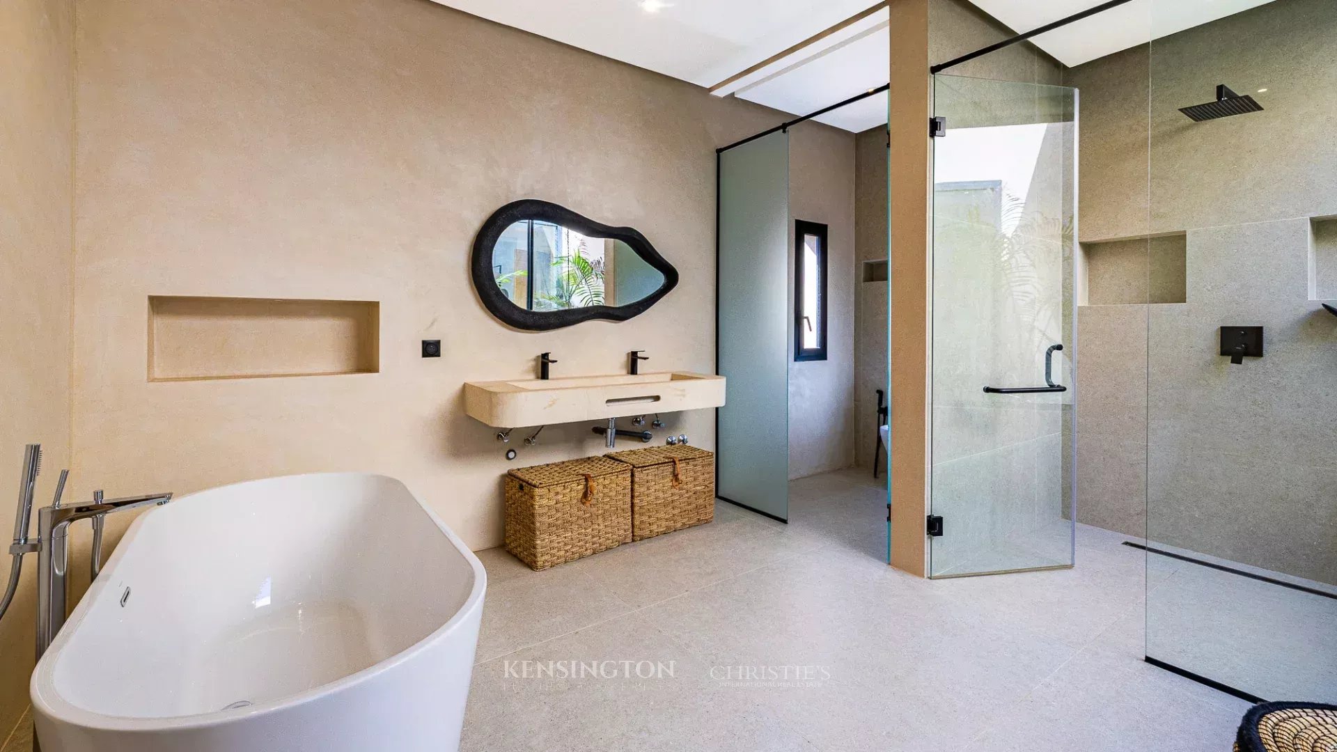 5 Bedroom Villa/Townhouse's Image 30