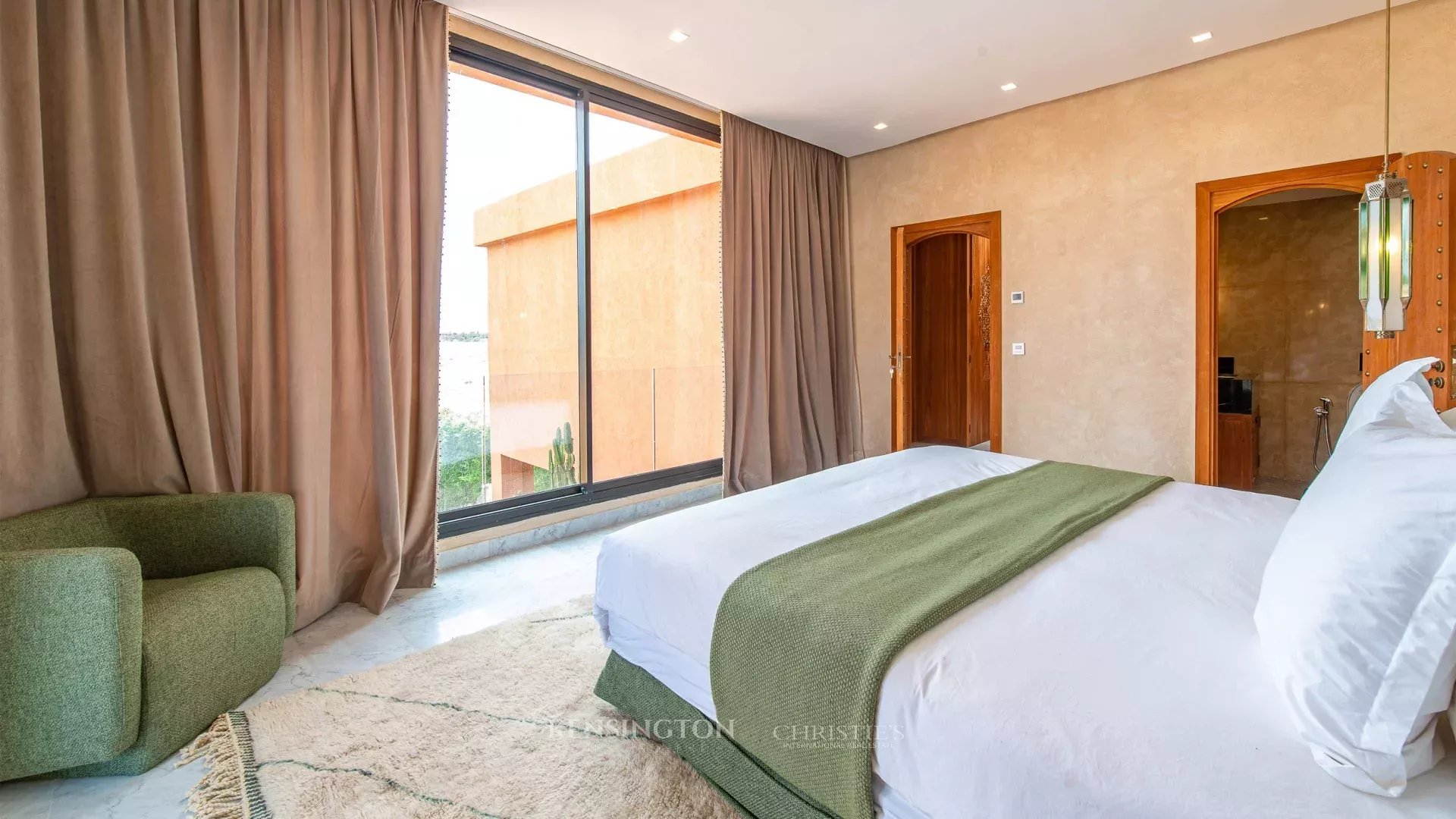 5 Bedroom Villa/Townhouse's Image 25
