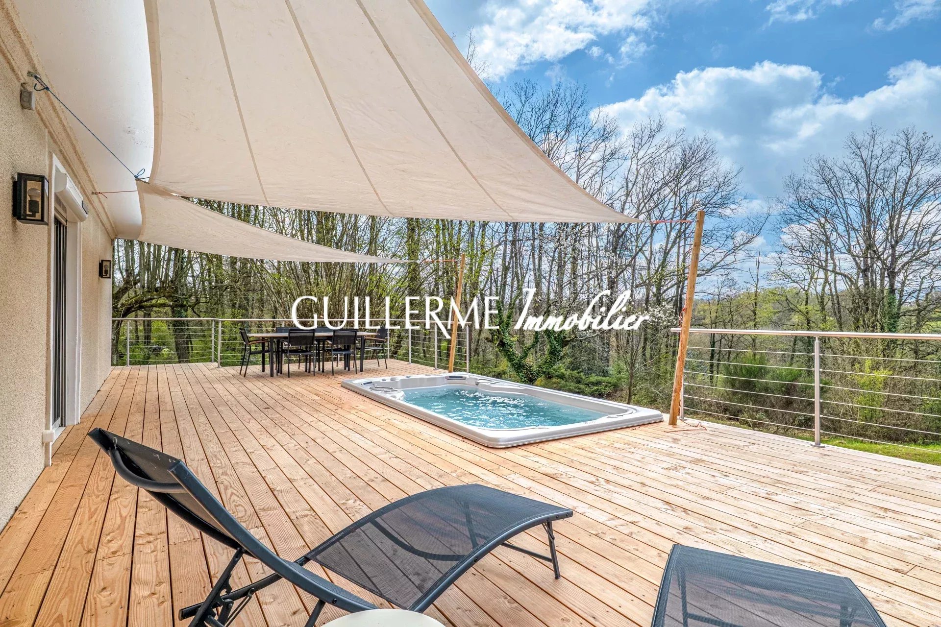 Agence immobilière de 