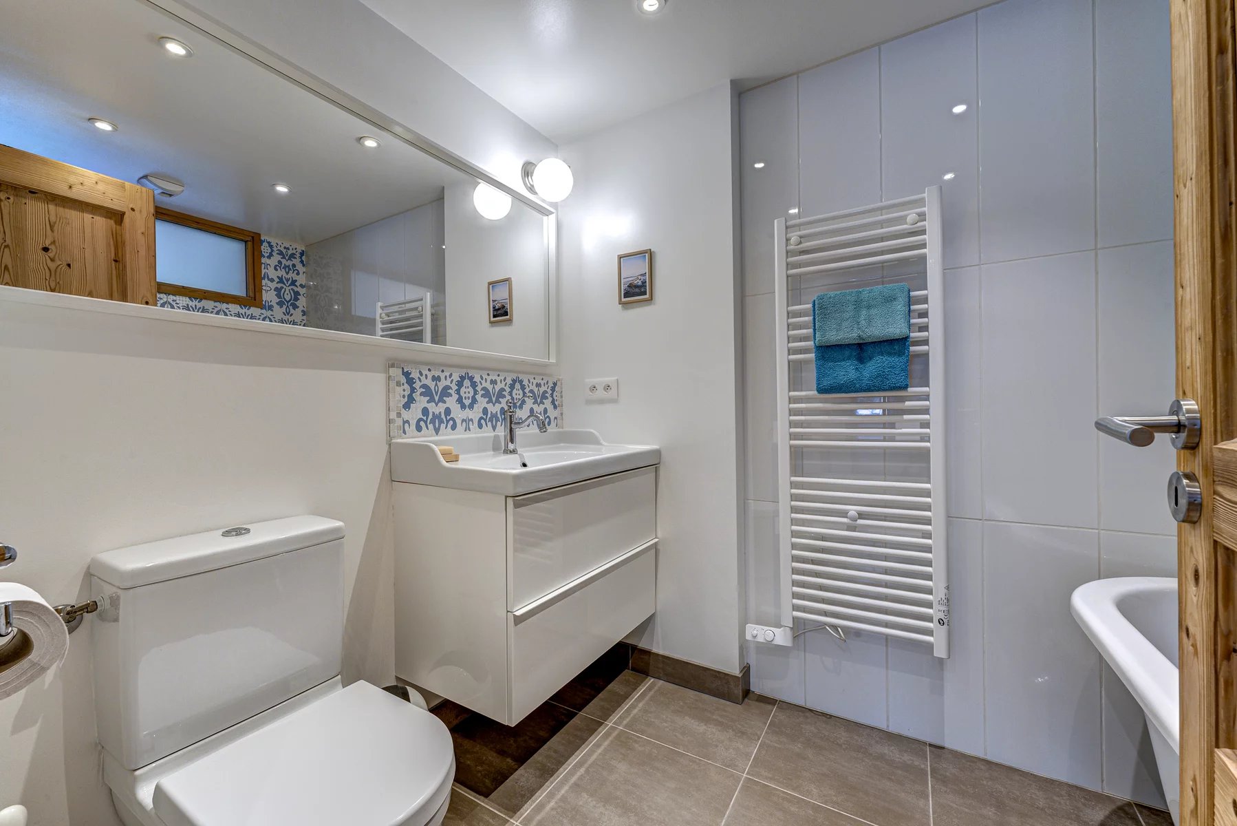 Photo of CHAMONIX - A bright, modern apartment with private terrace