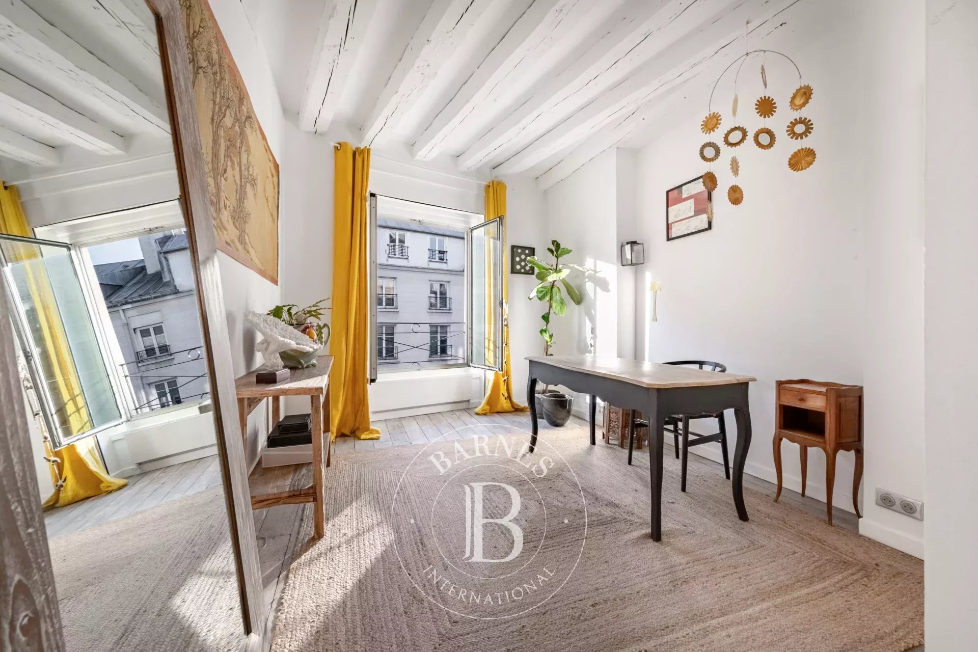 Daire Paris 3ème - picture 6