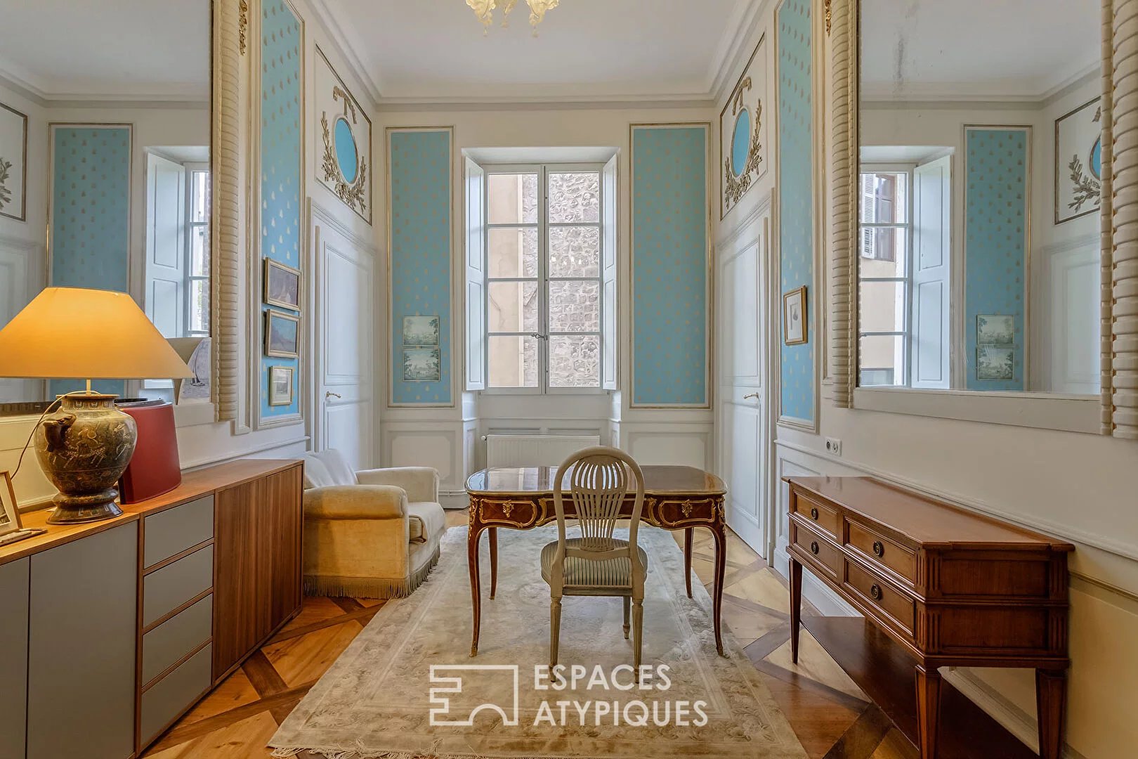 Appartement d'exception chargé d'histoire au coeur de Chambéry
