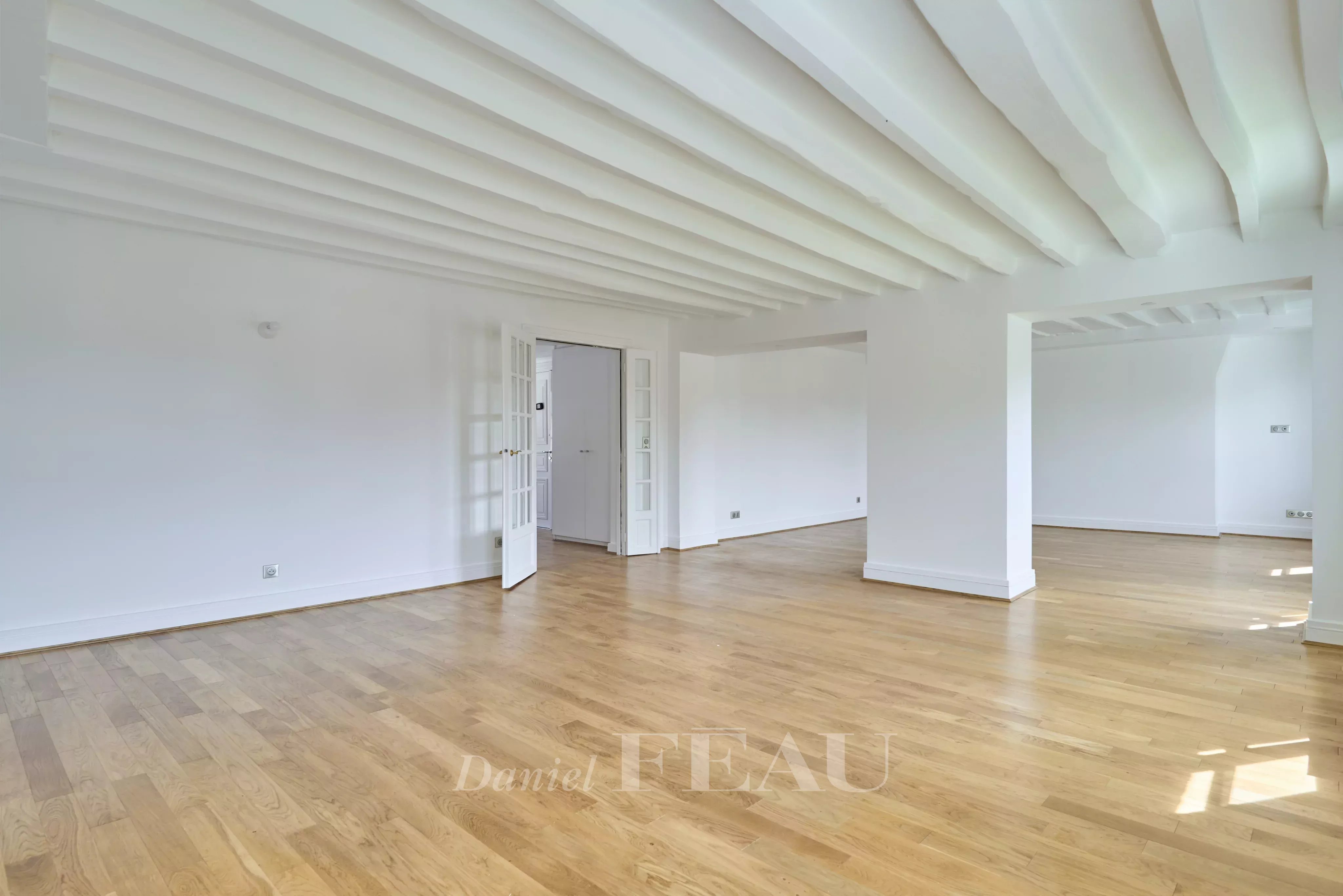 Location Appartement Paris 8ème
