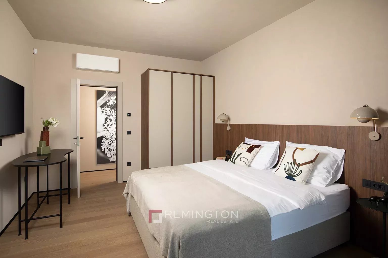 Villa/Townhouse's Image 8