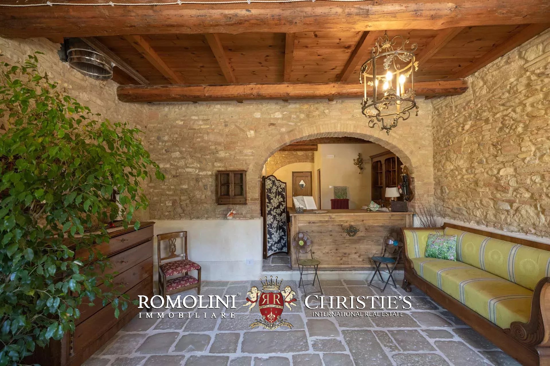 13 Bedroom Villa/Townhouse's Image 106