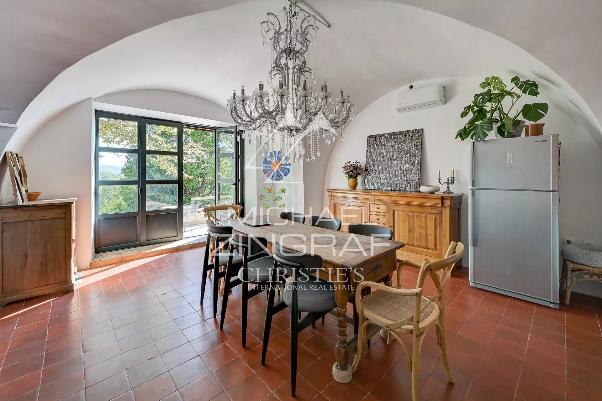 7 Bedroom Villa/Townhouse's Image 6