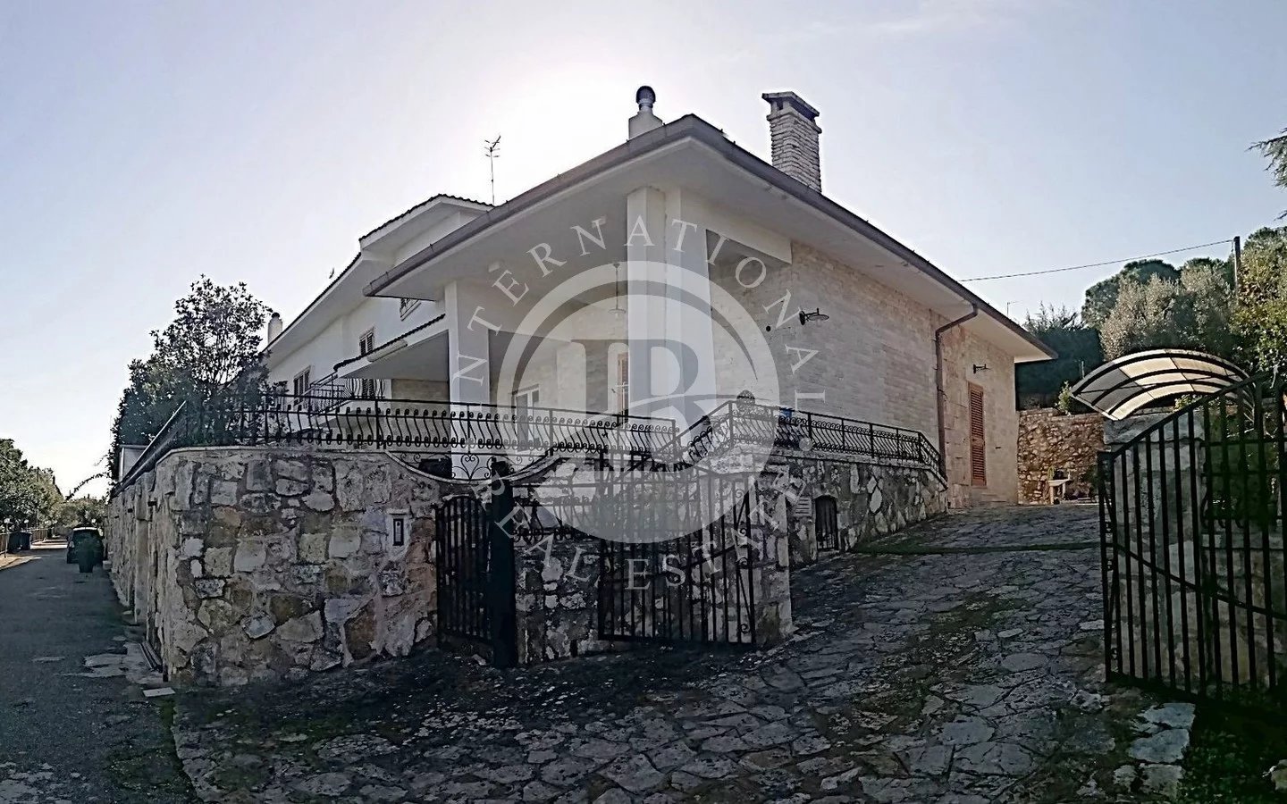 Villa in Fasano - view 1