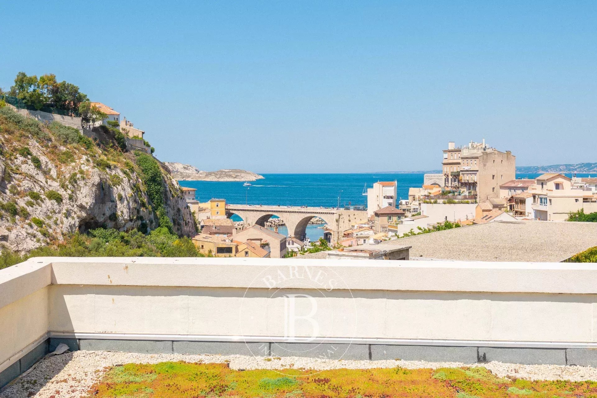 Villa Marseille 13007  -  ref 87058619 (picture 1)