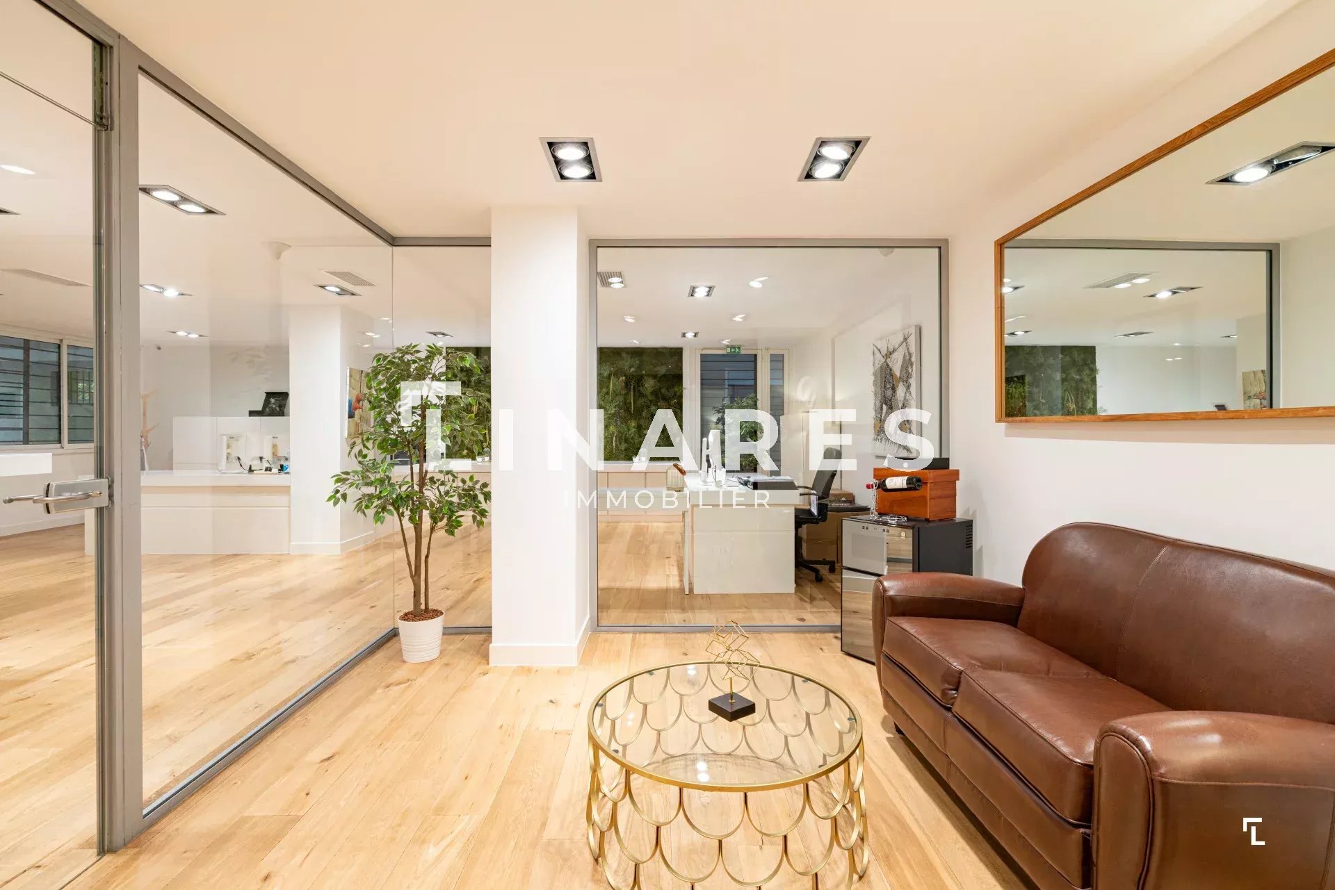 LE RUBY - Bureau de 130m2 - 13008 Marseille