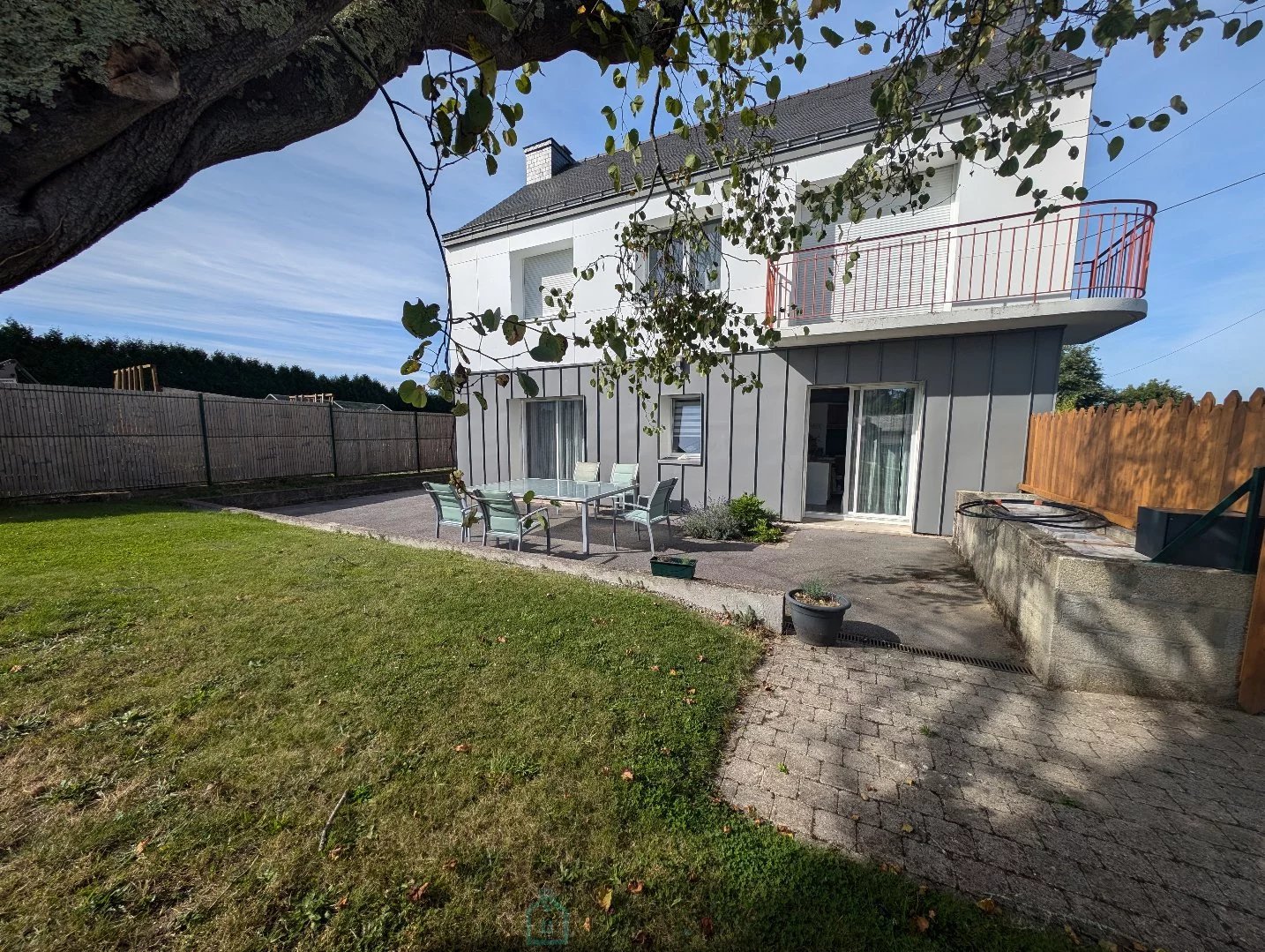 Maison 5 chambres, garage 50 m2,