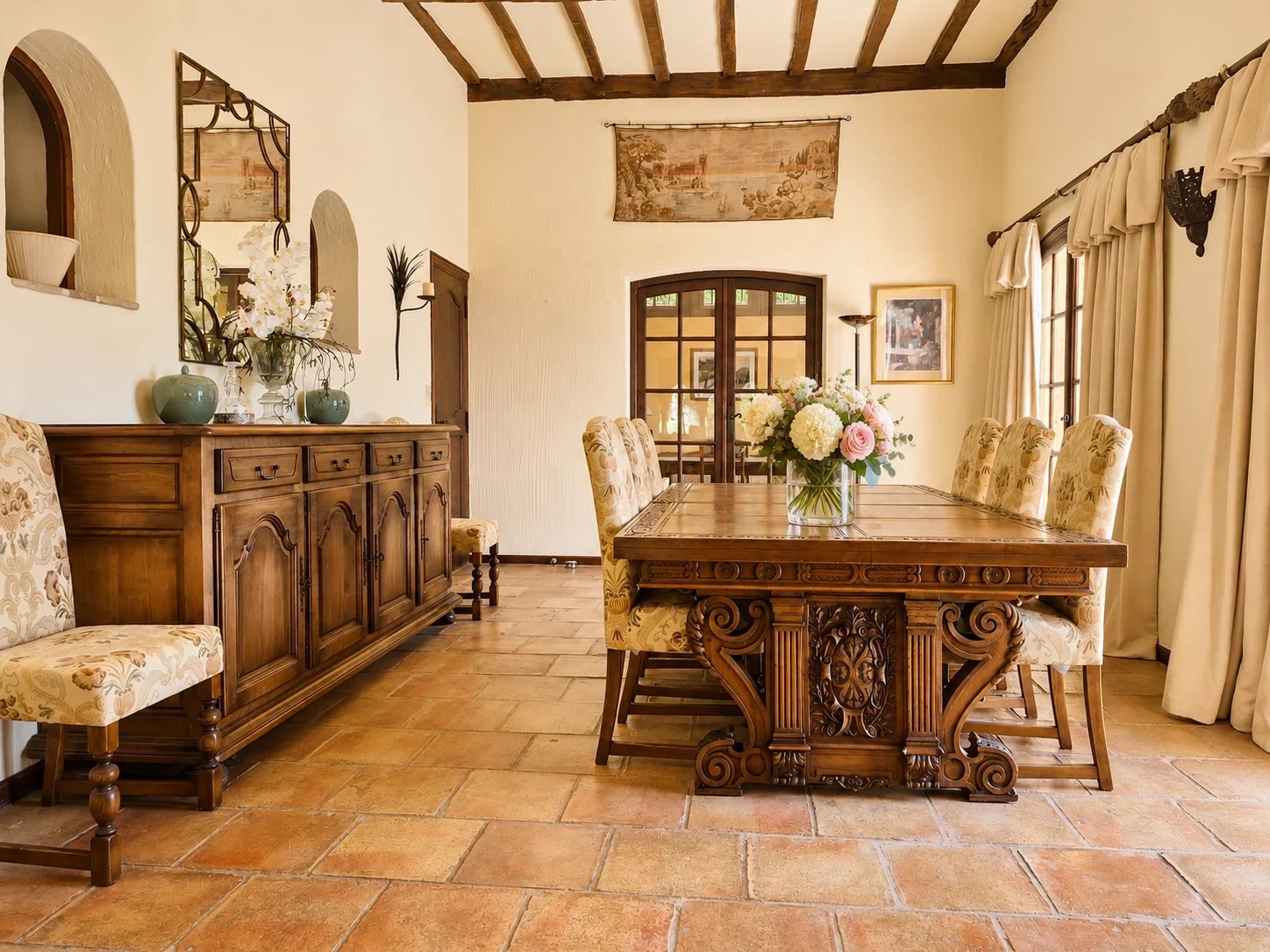  Image of Villa - 6 Bedrooms for Sale in Alpes-Maritimes-Vence-France, Image 14
