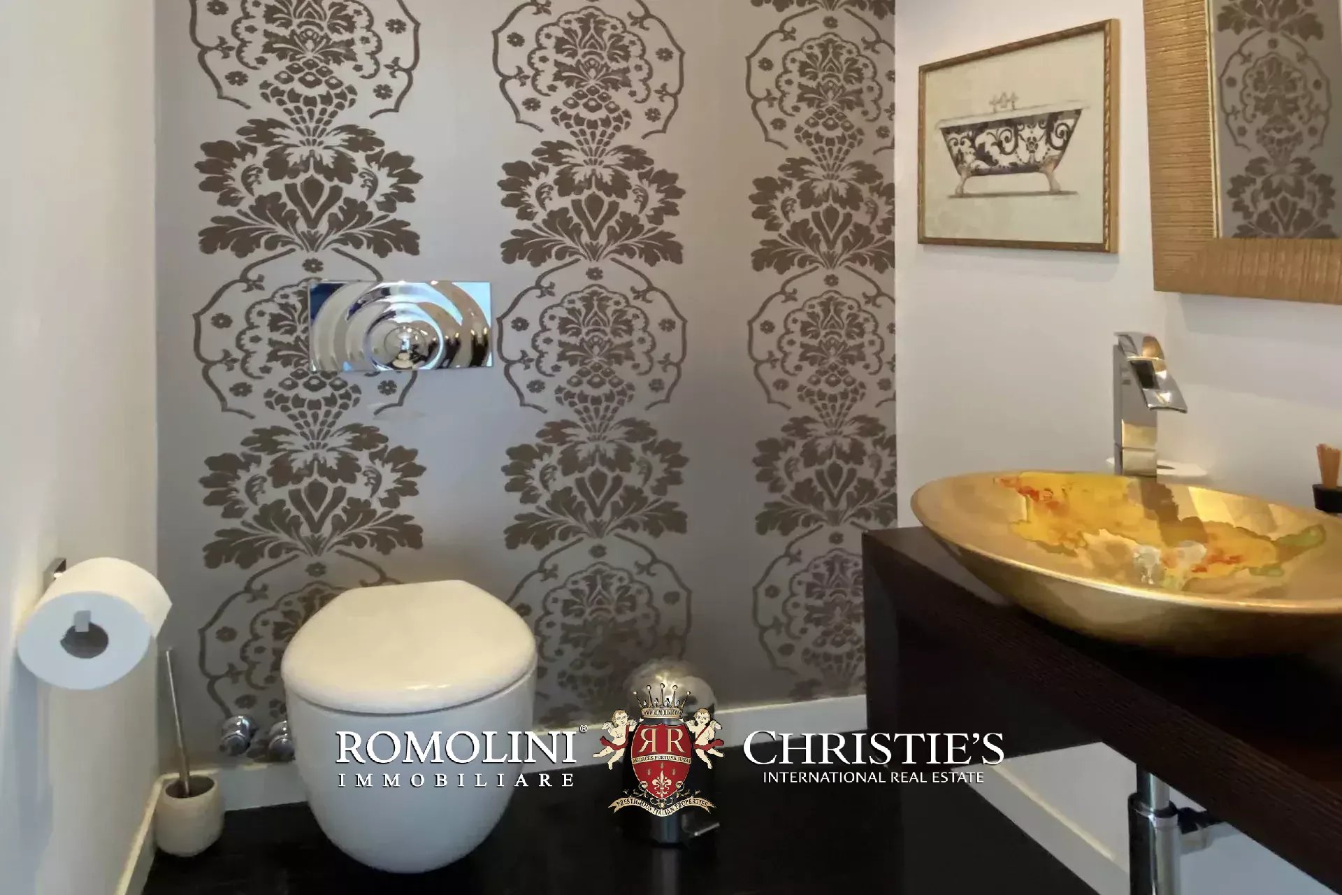 3 Bedroom Villa/Townhouse's Image 33