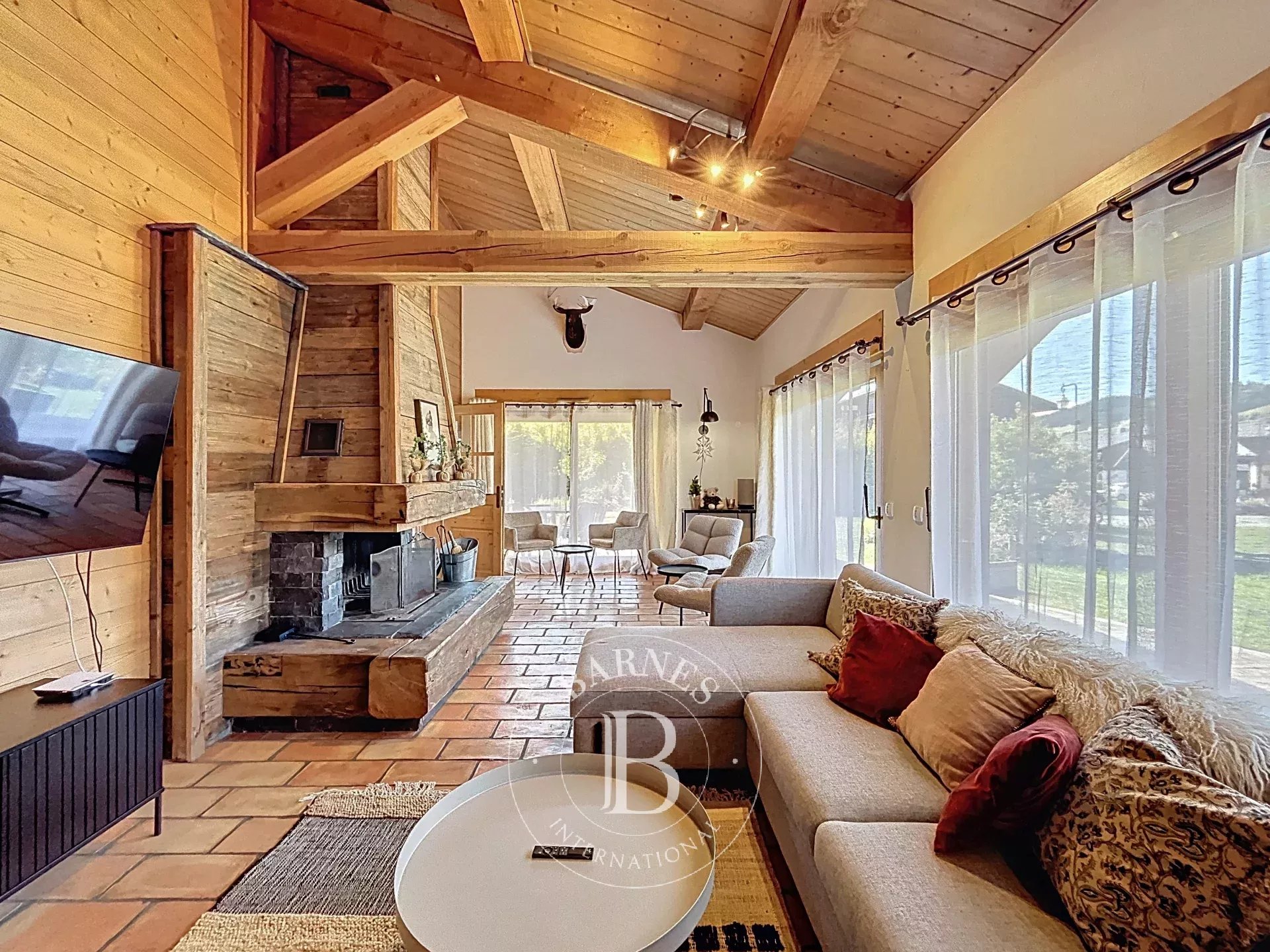 Photo of Les Gets – Ski-in/Ski-out property with 3 units