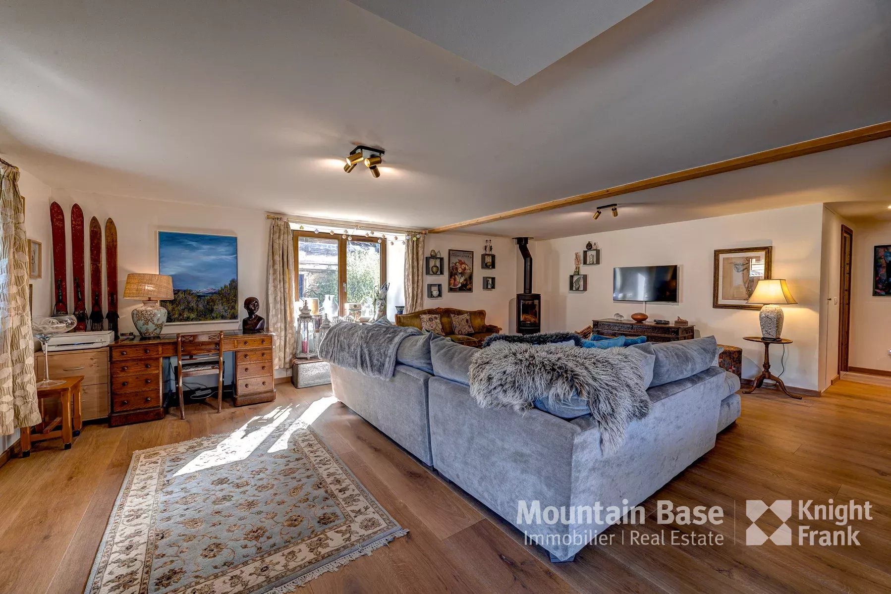 Photo of Stunning 7 bedroom chalet in La Côte d’Arbroz
