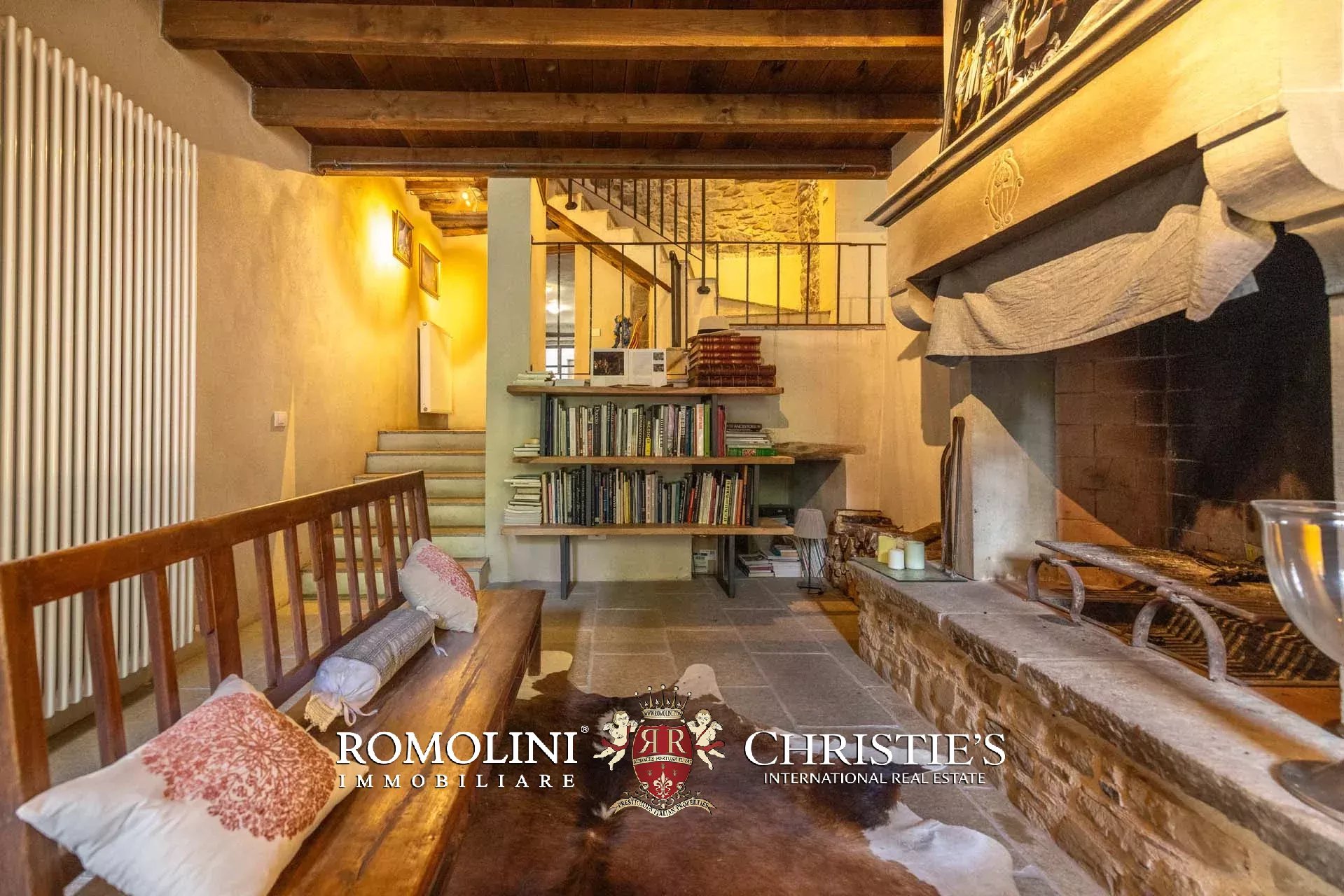 10 Bedroom Villa/Townhouse's Image 33