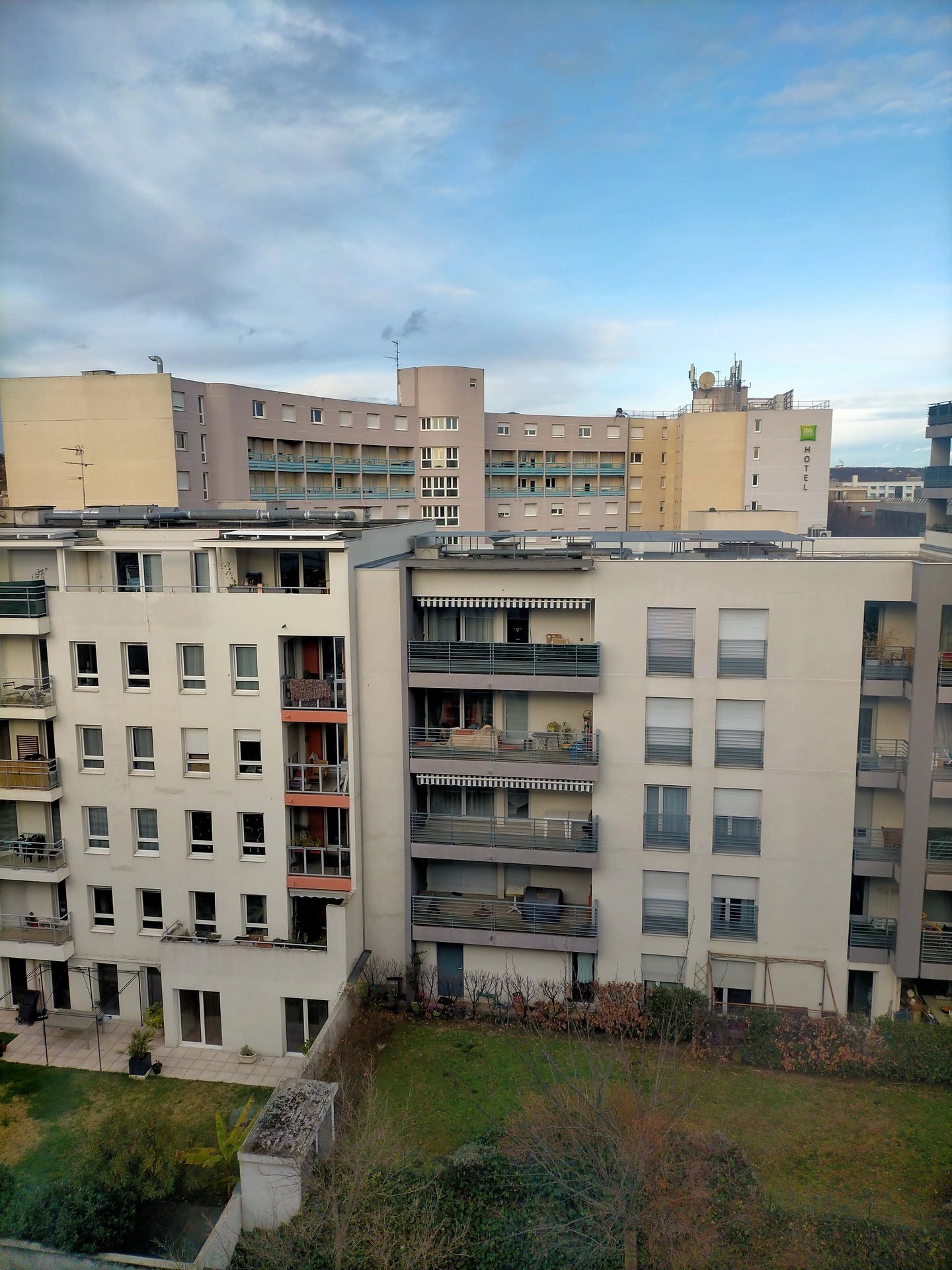 4725556 Location Villeurbanne