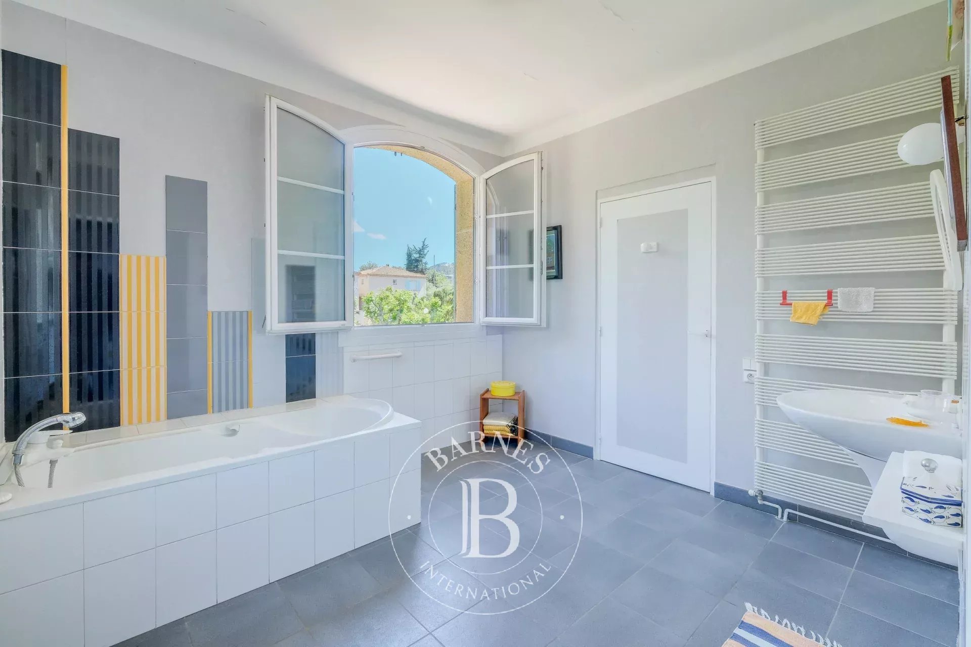 Ev Marseille 9ème - picture 5