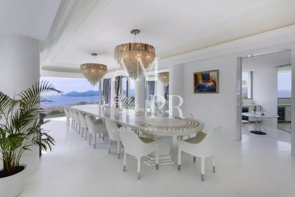 Villa Julia: Ultra-Luxury Family Estate in Cannes | Legacy Property — photo 5