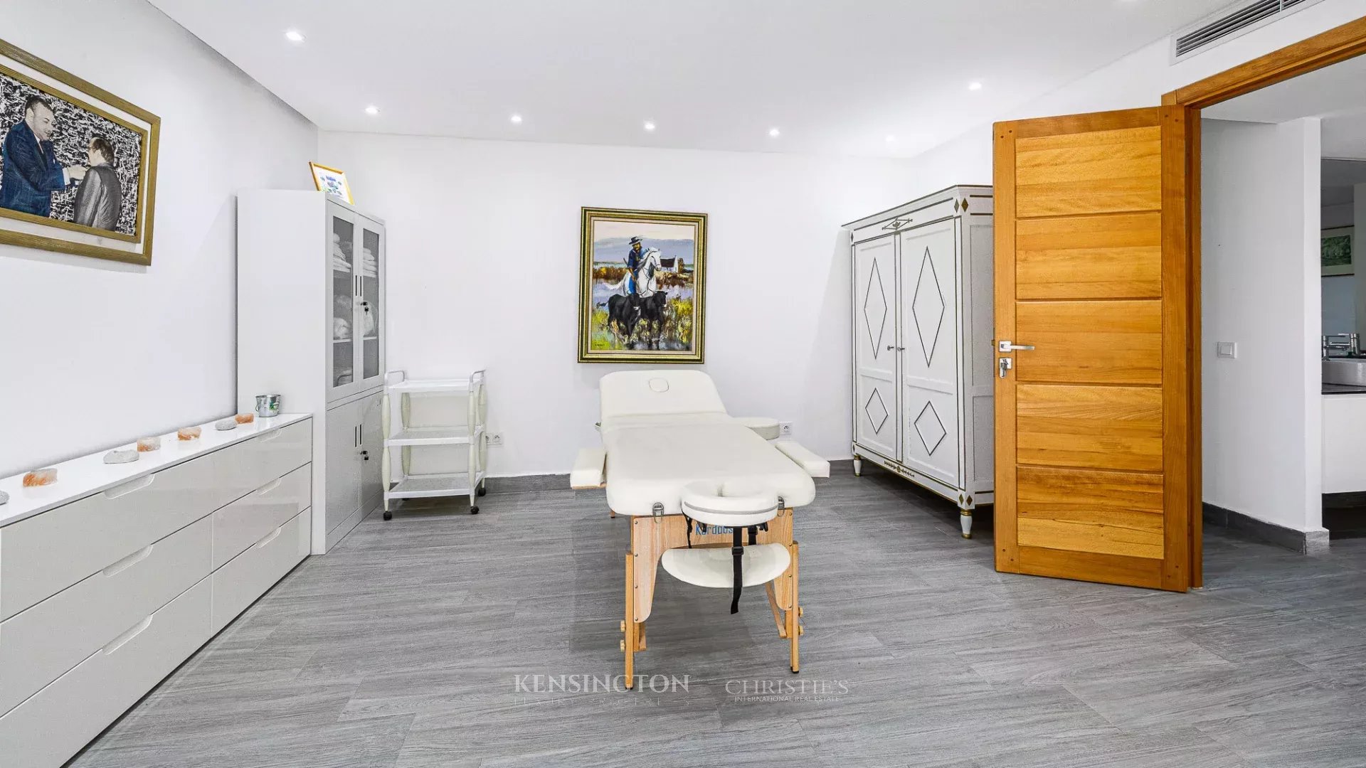4 Bedroom Villa/Townhouse's Image 46