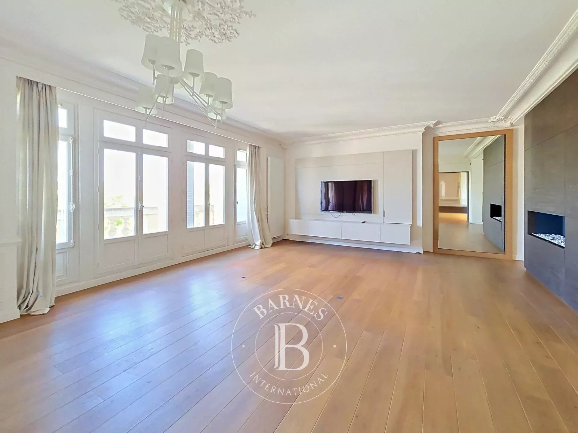 Appartement Paris 75007  -  ref 6656135 (picture 2)