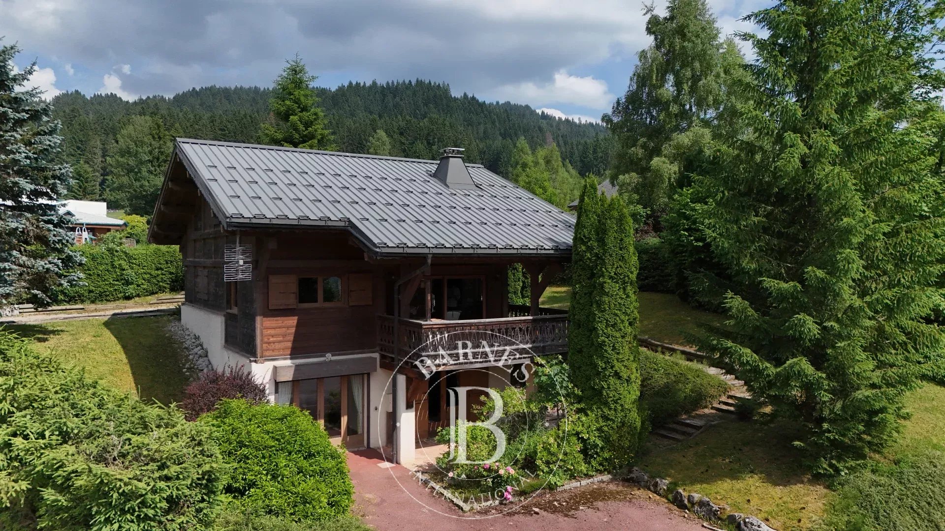 Photo of LES GETS - Chalet - 4 bedrooms - Panoramic view and South/West exposure - Rare for sale in sought after area close to the slopes and the village center