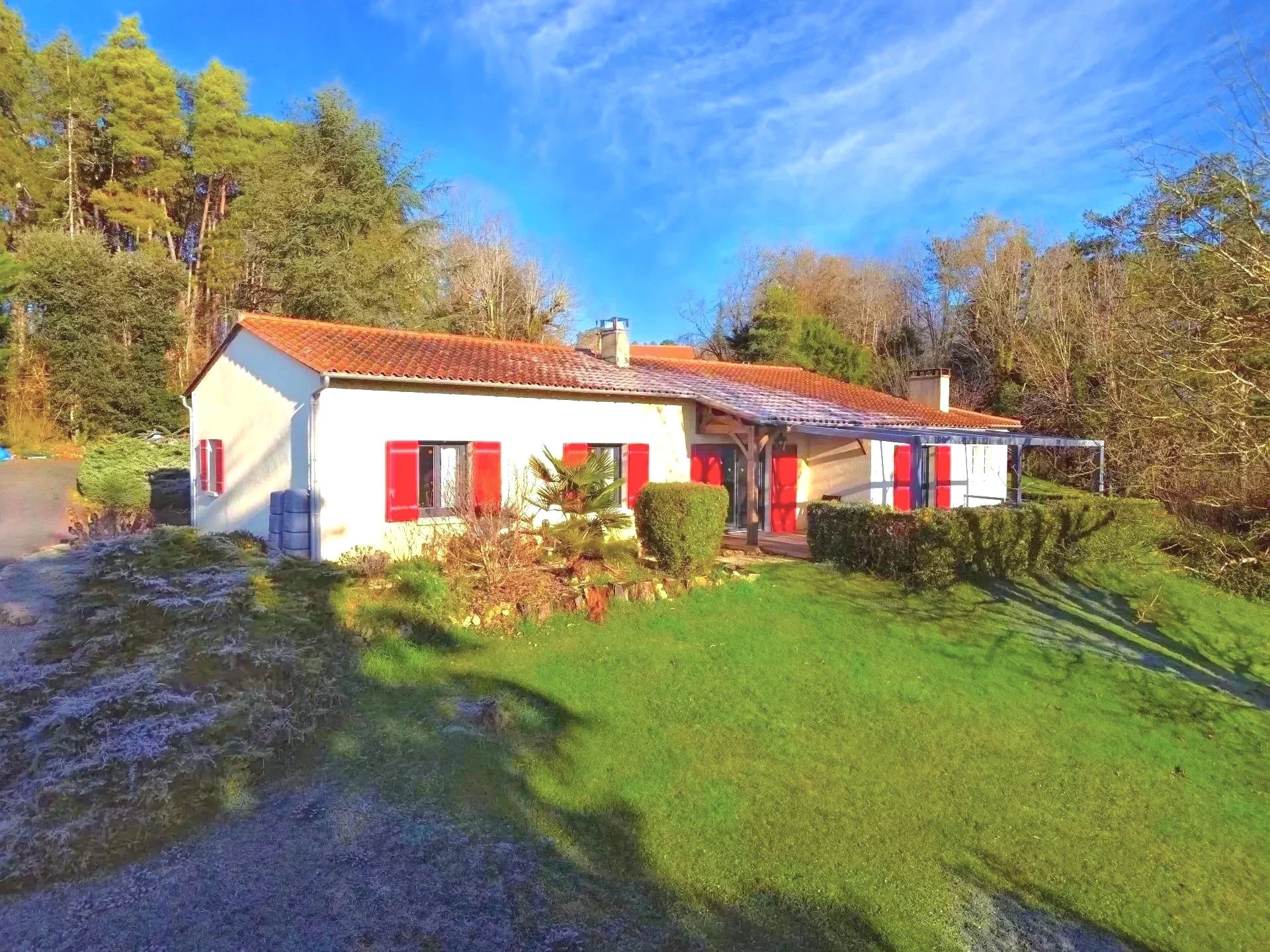 Wonderful countryside property with guest house and views