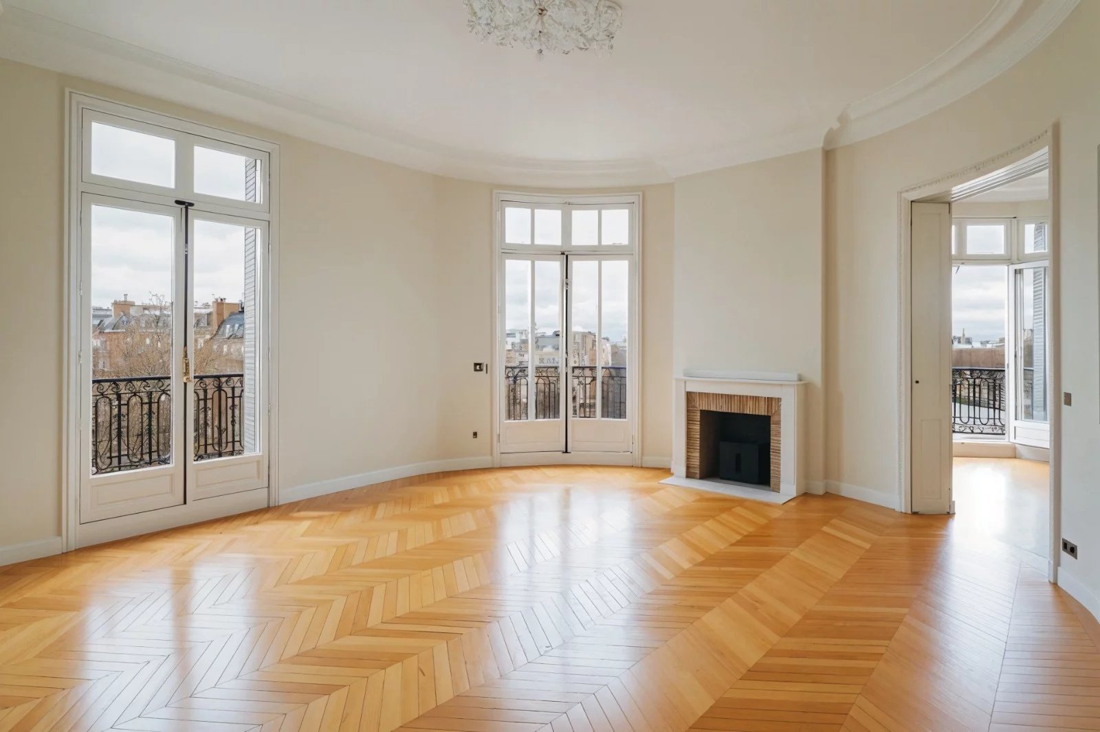 Paris 16e - ALMA-MARCEAU