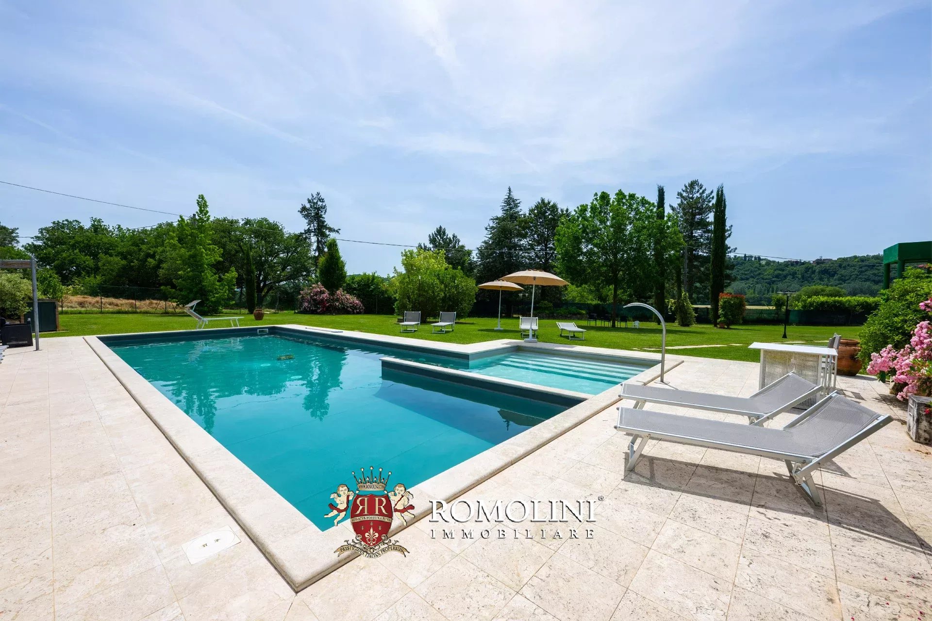16 Bedroom Villa/Townhouse's Image 38