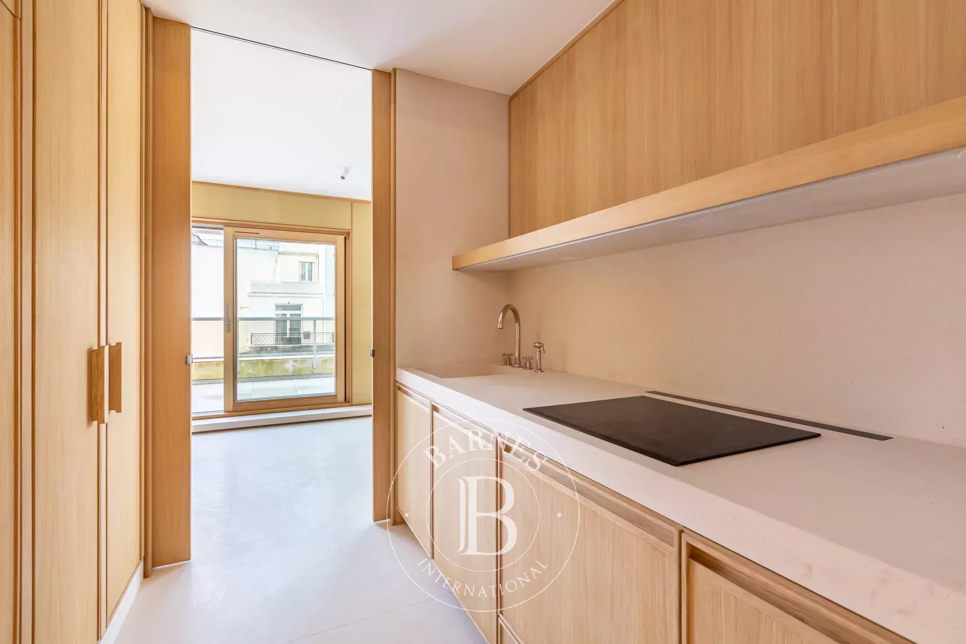 Daire Paris 8ème - picture 8