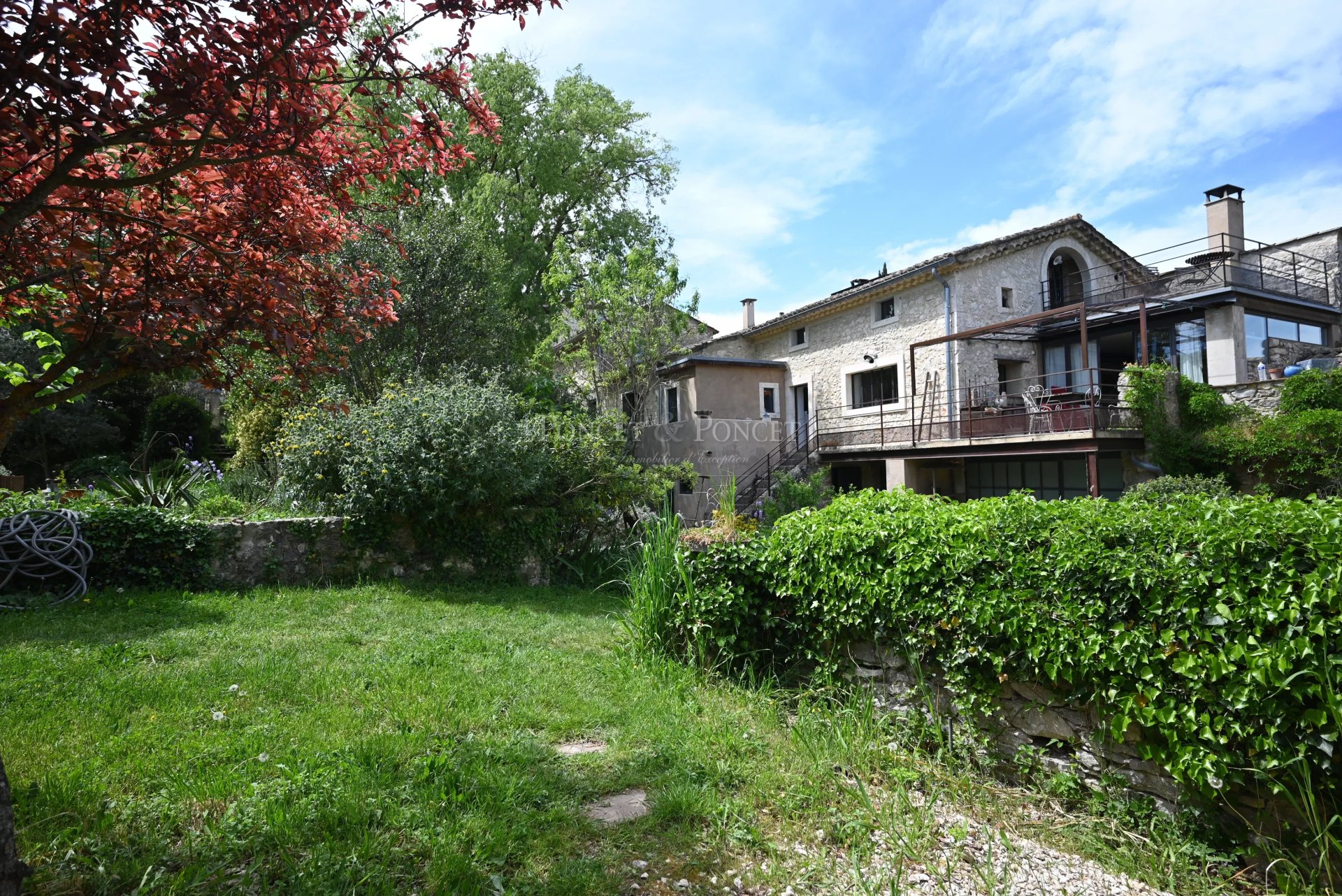 7 Bedroom Villa/Townhouse's Image 25