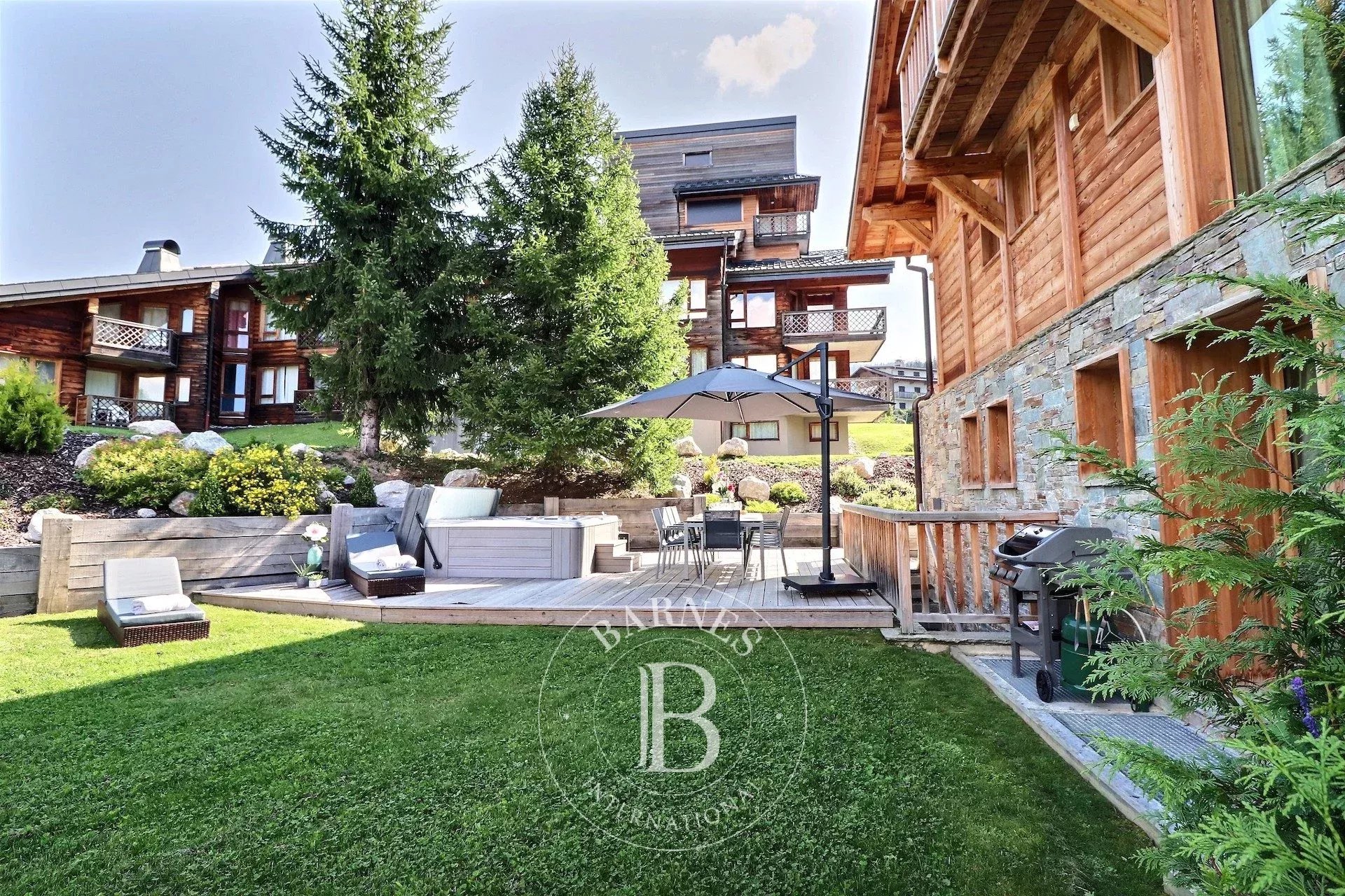 Photo of Les Gets - Chalet recently - 310 sqm - 6 bedrooms